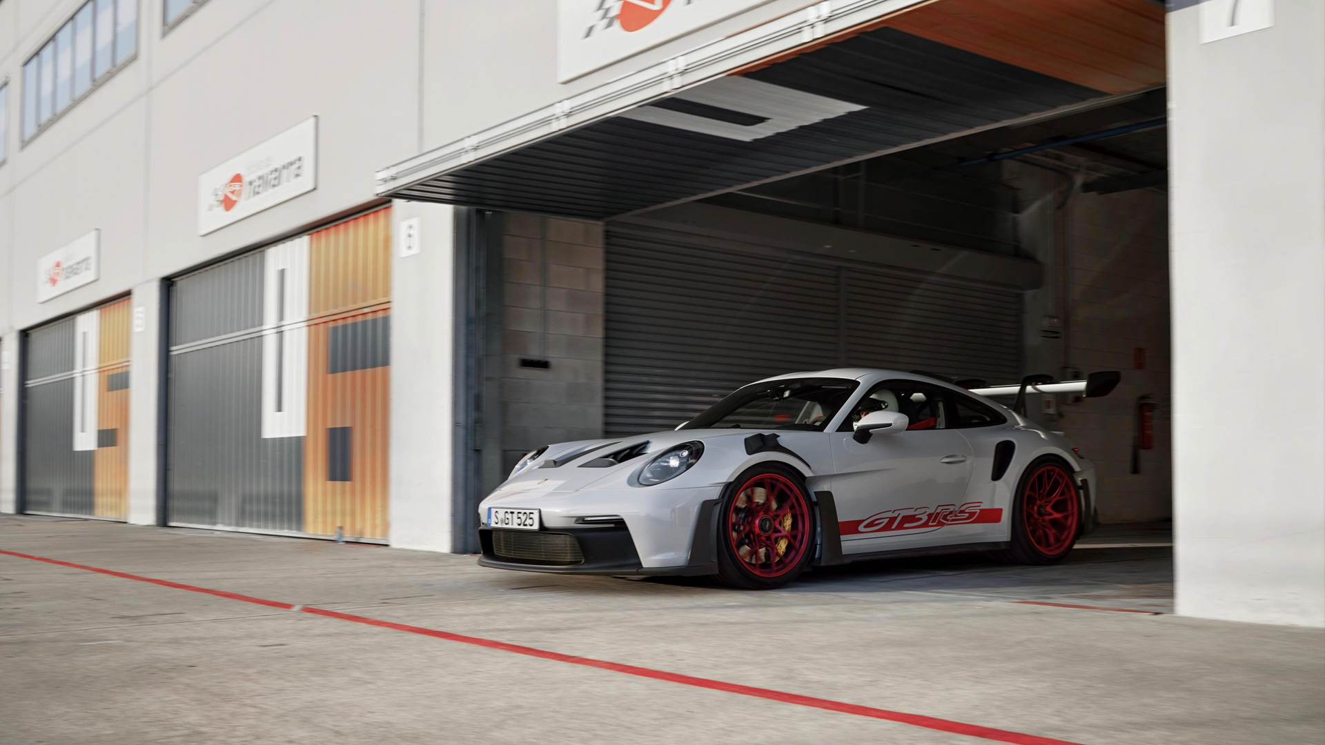The 2023 Porsche 911 GT3 RS Is 518-HP Motorsport Car You Can Drive Down Main Street