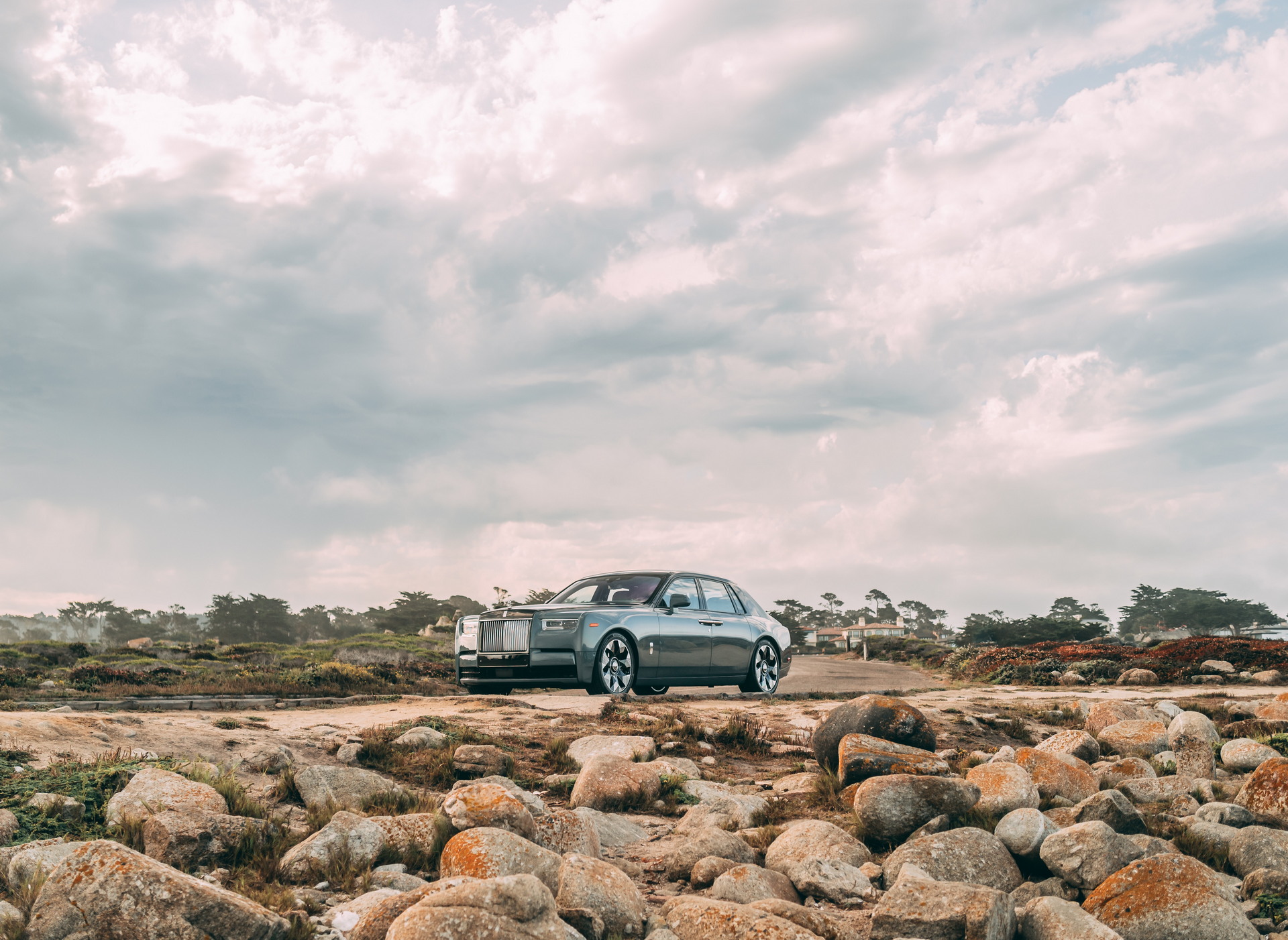 Rolls Royce Debuts The Phantom Series II Along With Two Highly Customized Models