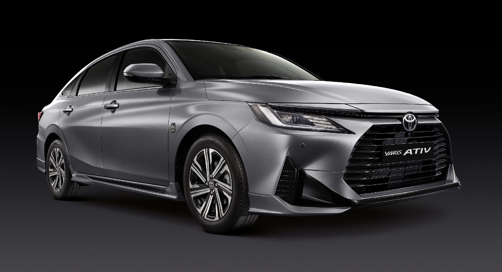 New Toyota Yaris Ativ / Vios Small Sedan Debuts In Thailand Looking Like A Baby Corolla