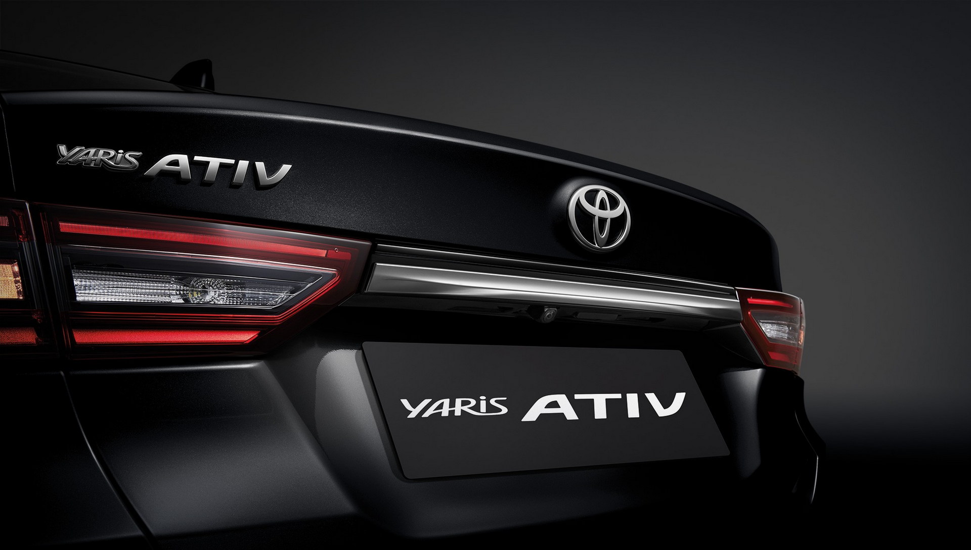 New Toyota Yaris Ativ / Vios Small Sedan Debuts In Thailand Looking Like A Baby Corolla