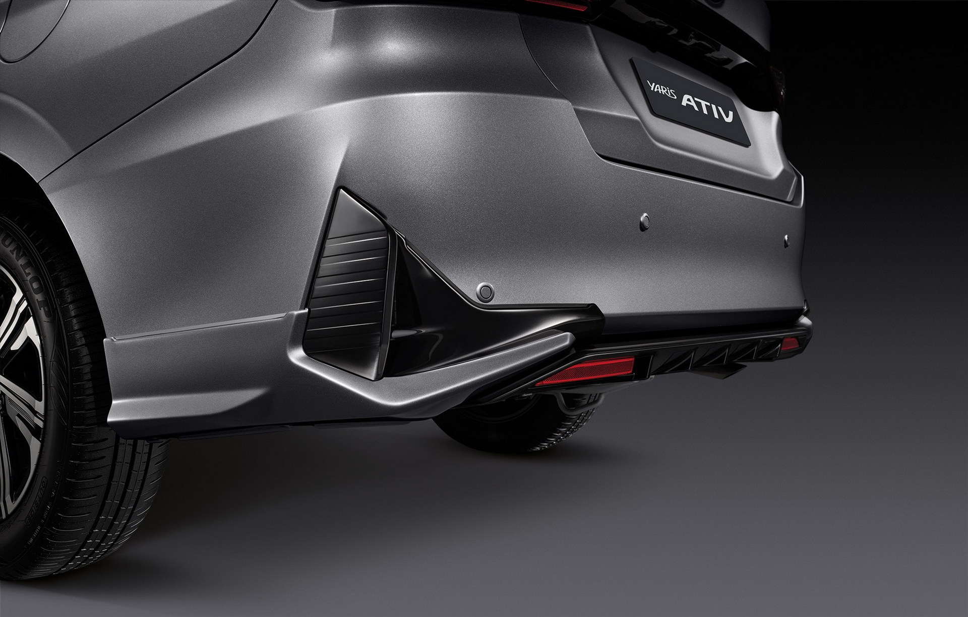 New Toyota Yaris Ativ / Vios Small Sedan Debuts In Thailand Looking Like A Baby Corolla