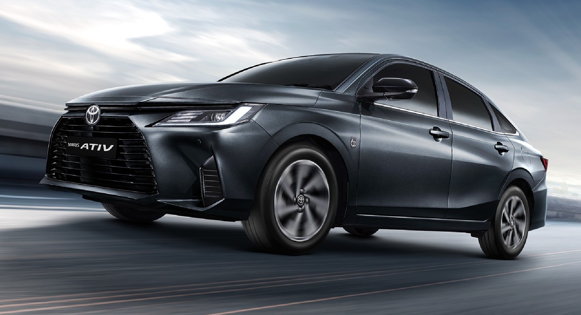 New Toyota Yaris Ativ / Vios Small Sedan Debuts In Thailand Looking Like A Baby Corolla