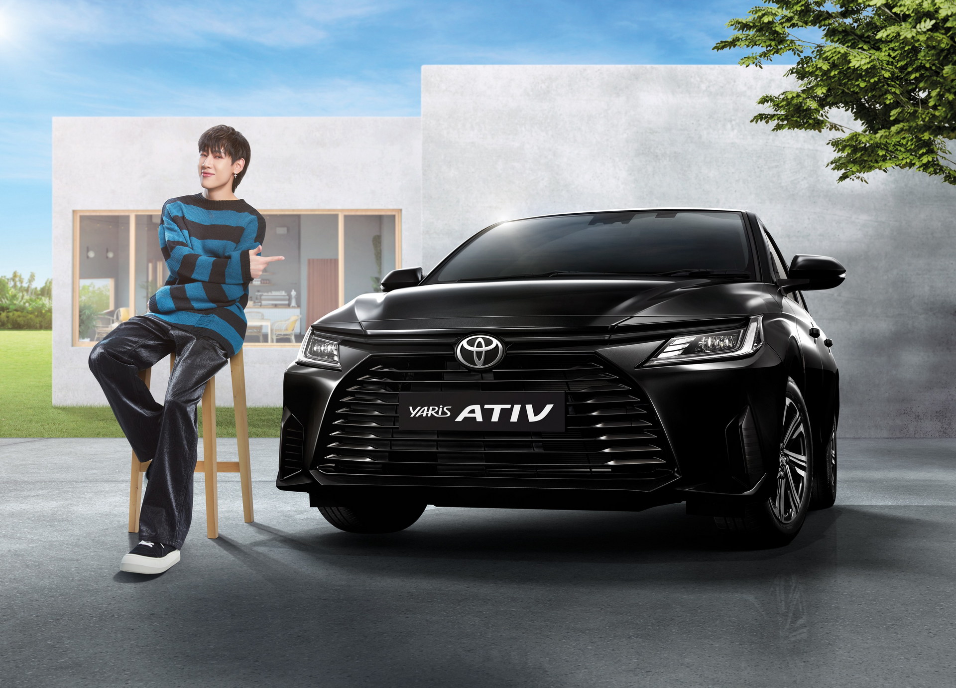 New Toyota Yaris Ativ / Vios Small Sedan Debuts In Thailand Looking Like A Baby Corolla