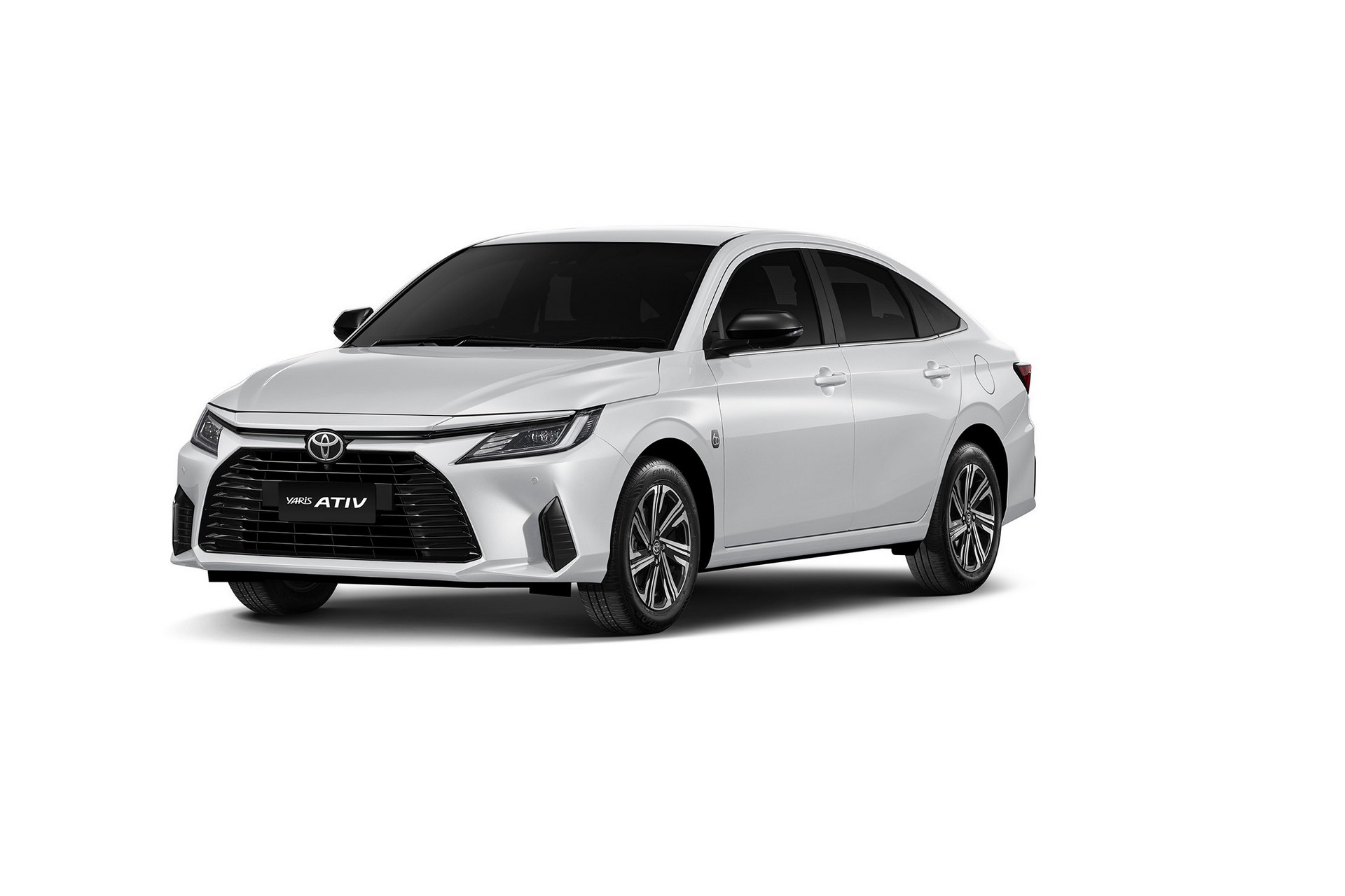 New Toyota Yaris Ativ / Vios Small Sedan Debuts In Thailand Looking Like A Baby Corolla