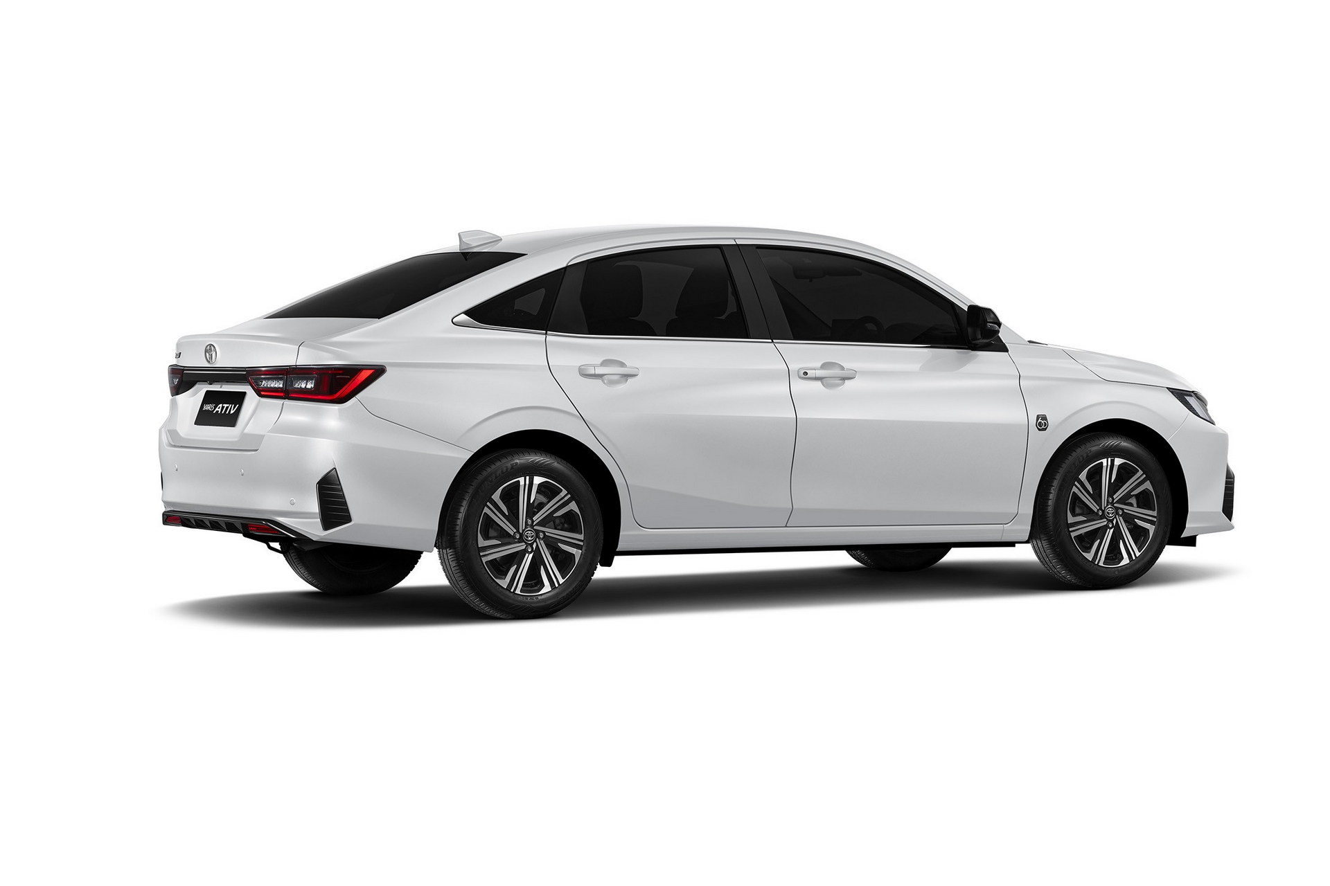 New Toyota Yaris Ativ / Vios Small Sedan Debuts In Thailand Looking Like A Baby Corolla