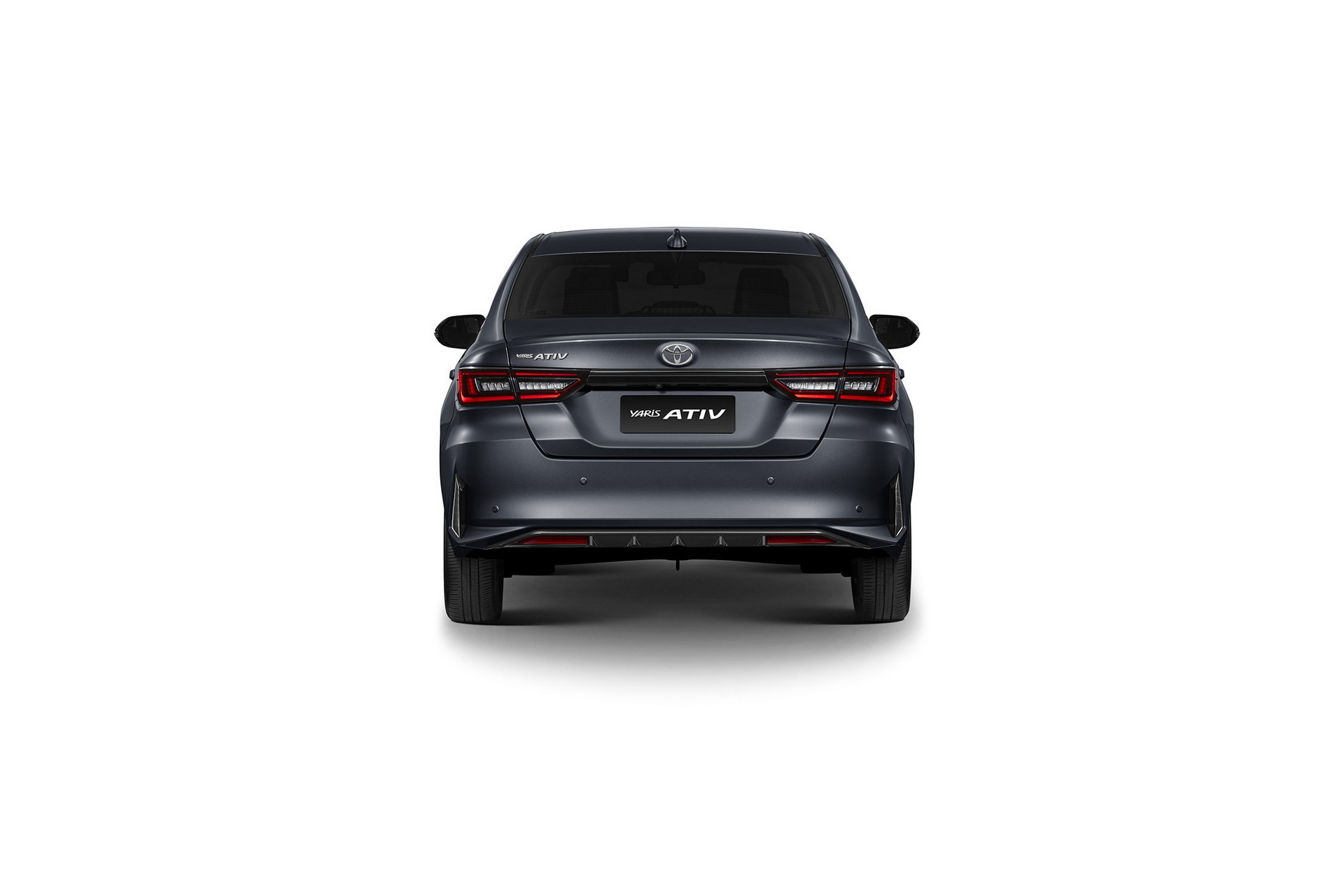 New Toyota Yaris Ativ / Vios Small Sedan Debuts In Thailand Looking Like A Baby Corolla