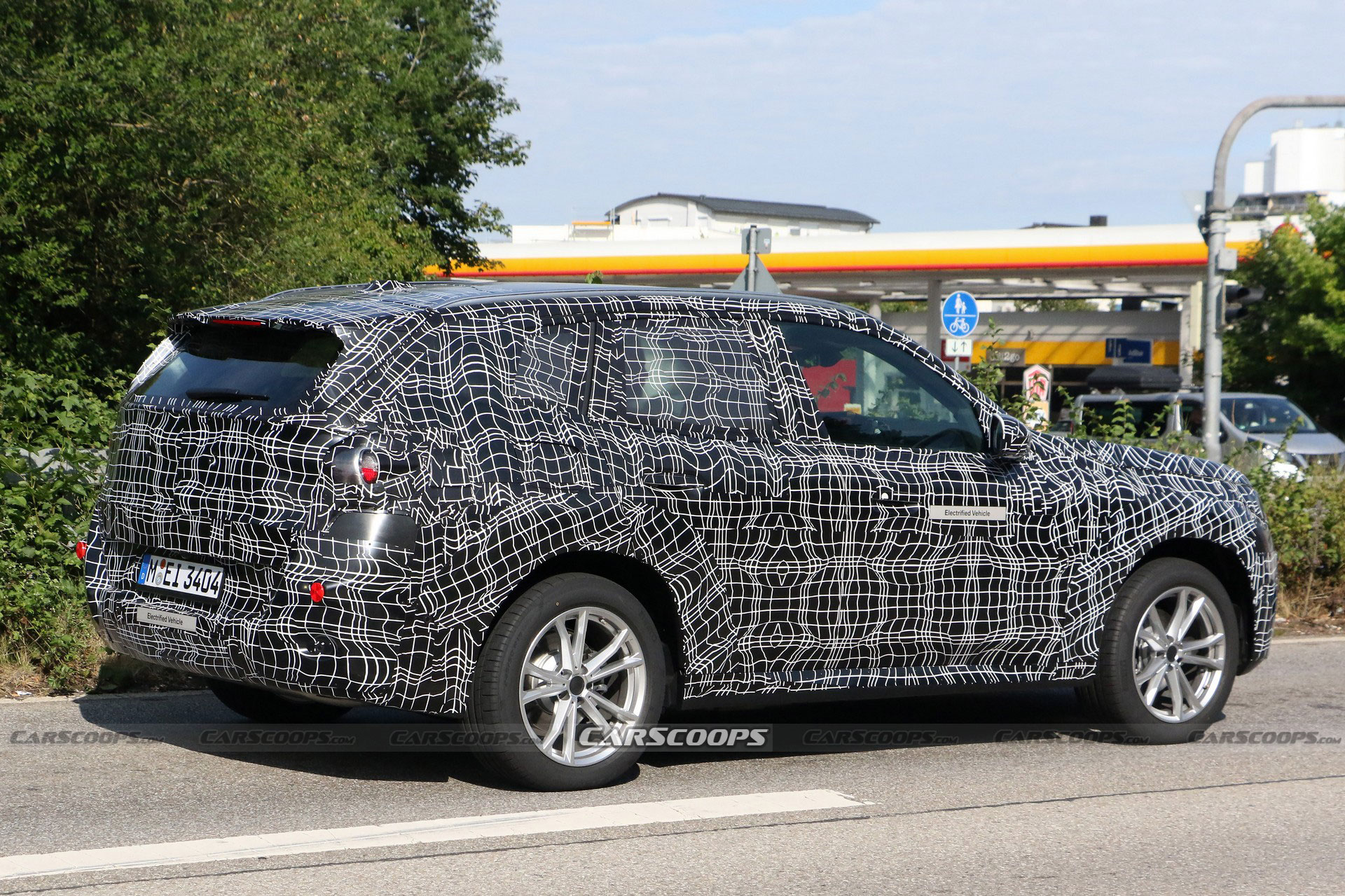 2024 BMW X3 Plug-In Hybrid Spied As Model Embraces Electrification