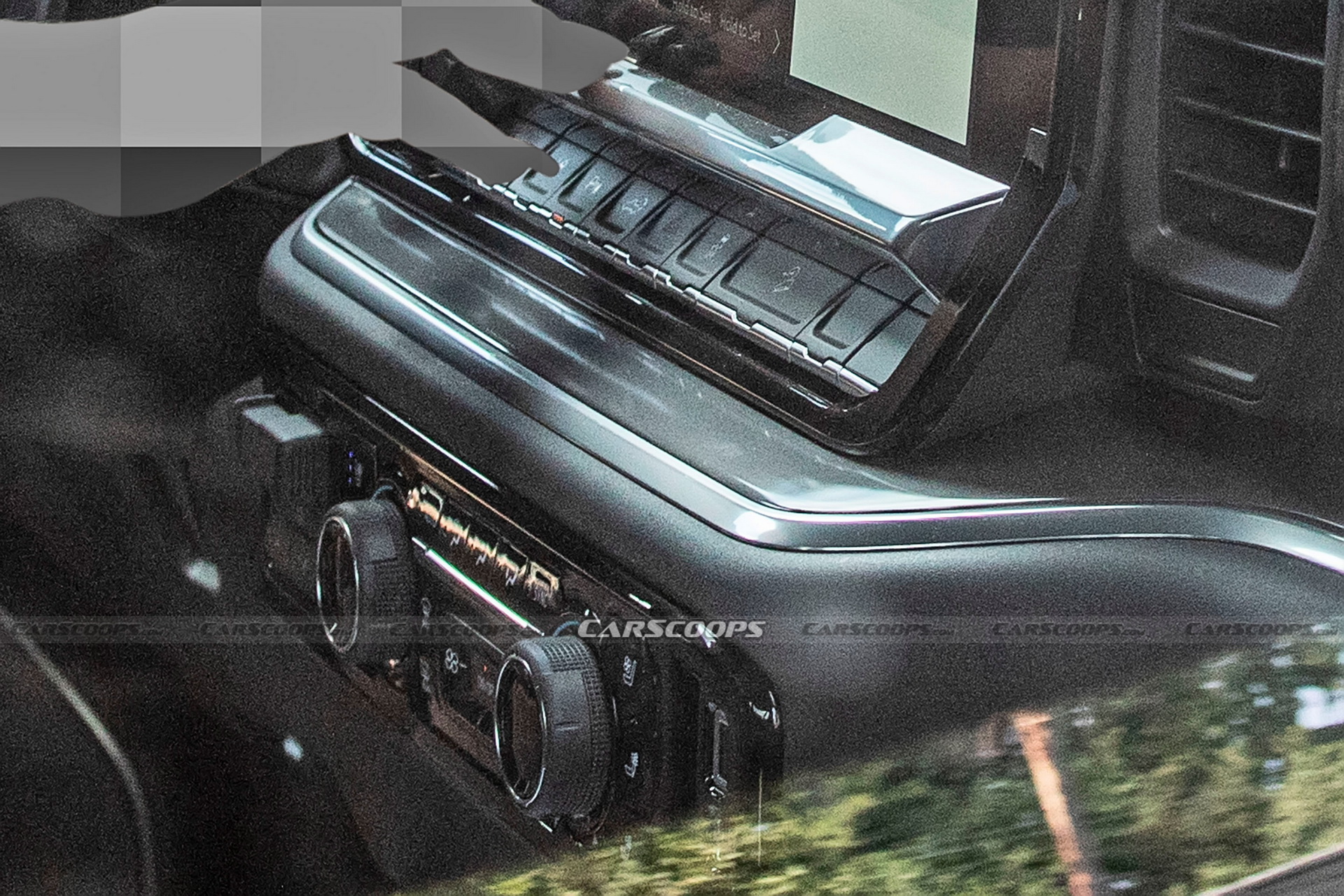 2024 Chevrolet Silverado HD Scooped Both Inside And Out