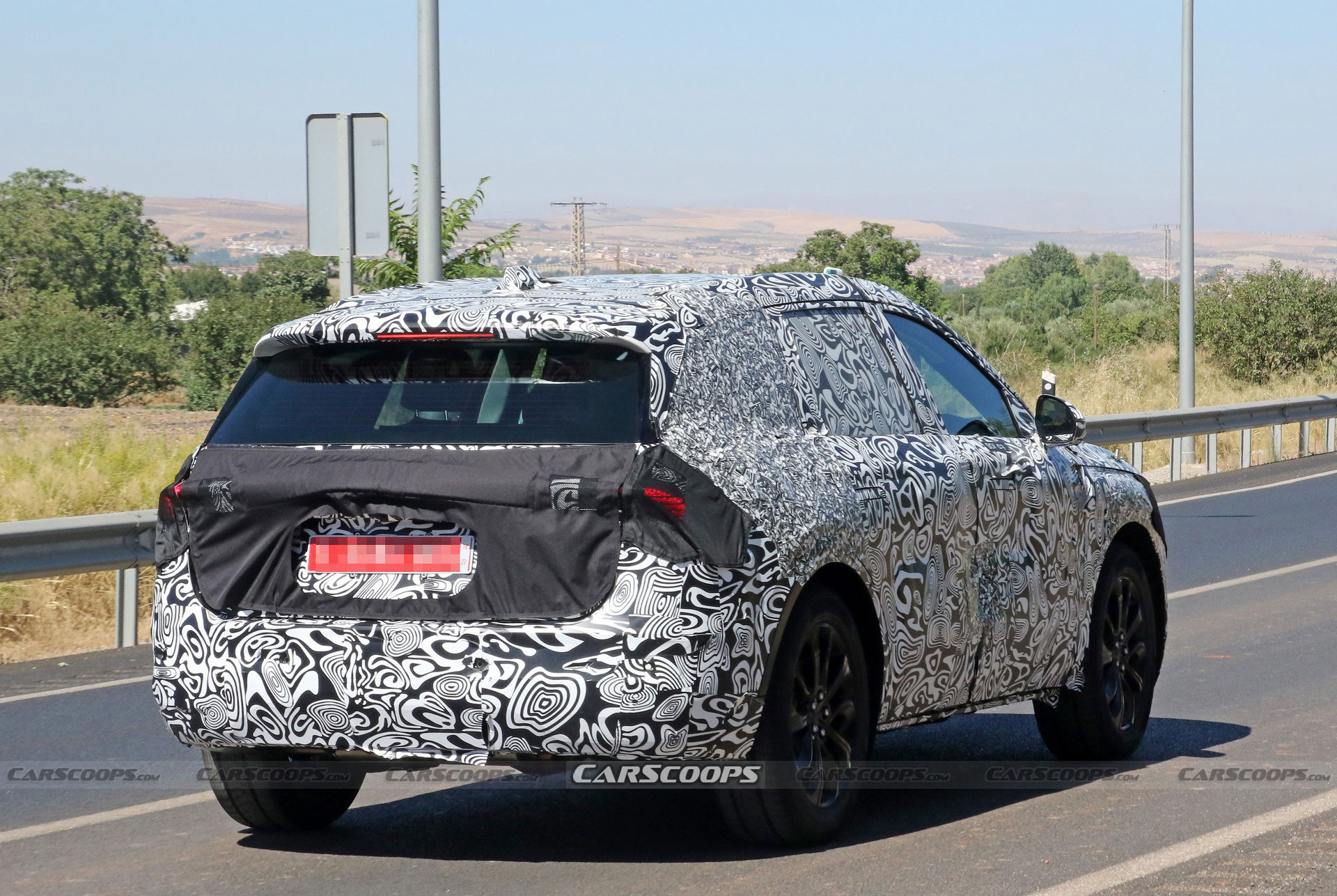 Ford Fusion Active Spied In Europe With Two Slightly Different Designs