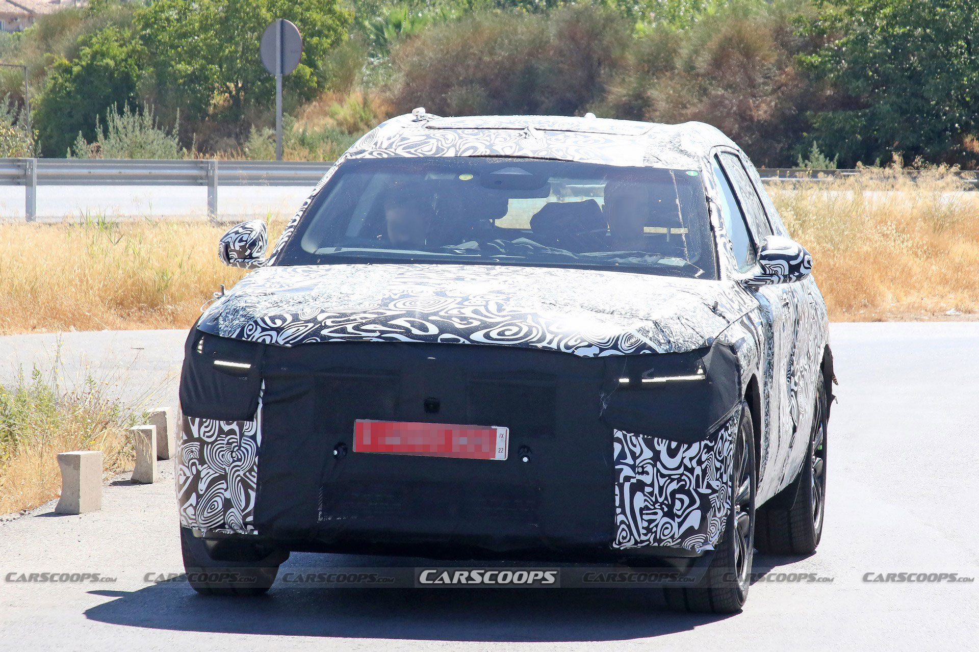 Ford Fusion Active Spied In Europe With Two Slightly Different Designs