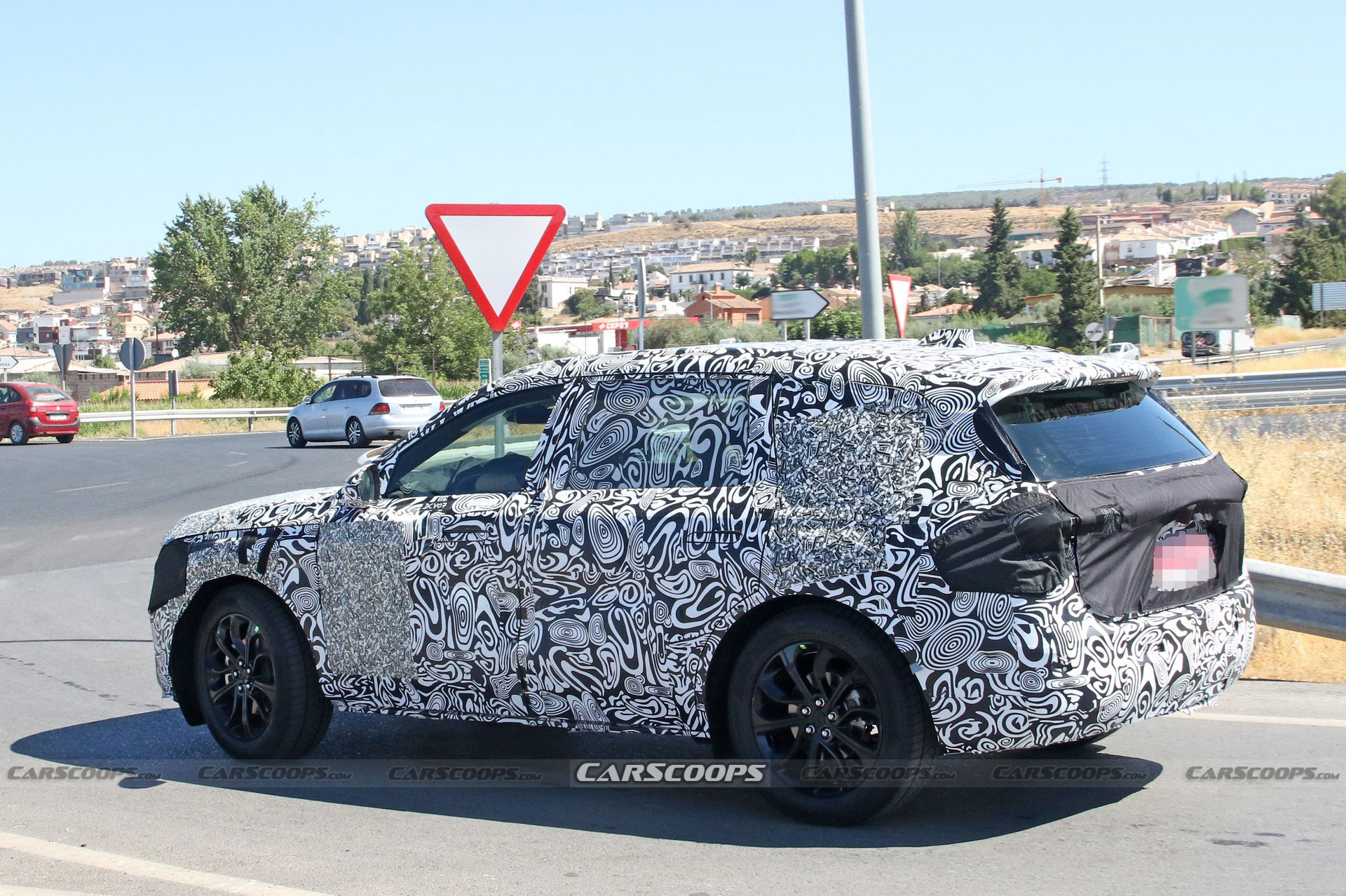 Ford Fusion Active Spied In Europe With Two Slightly Different Designs