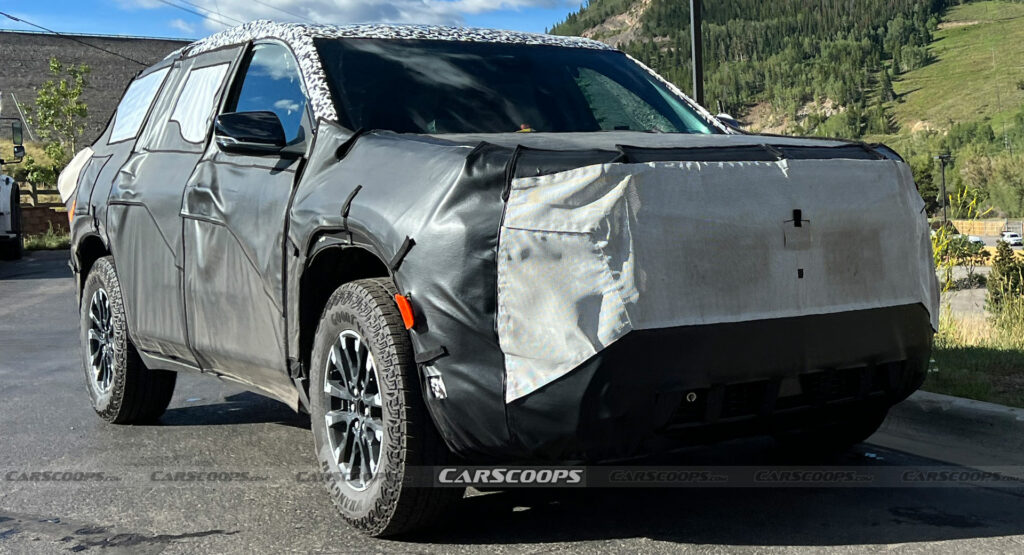 U Spy The 2024 Chevrolet Traverse And GMC Acadia In Colorado Carscoops