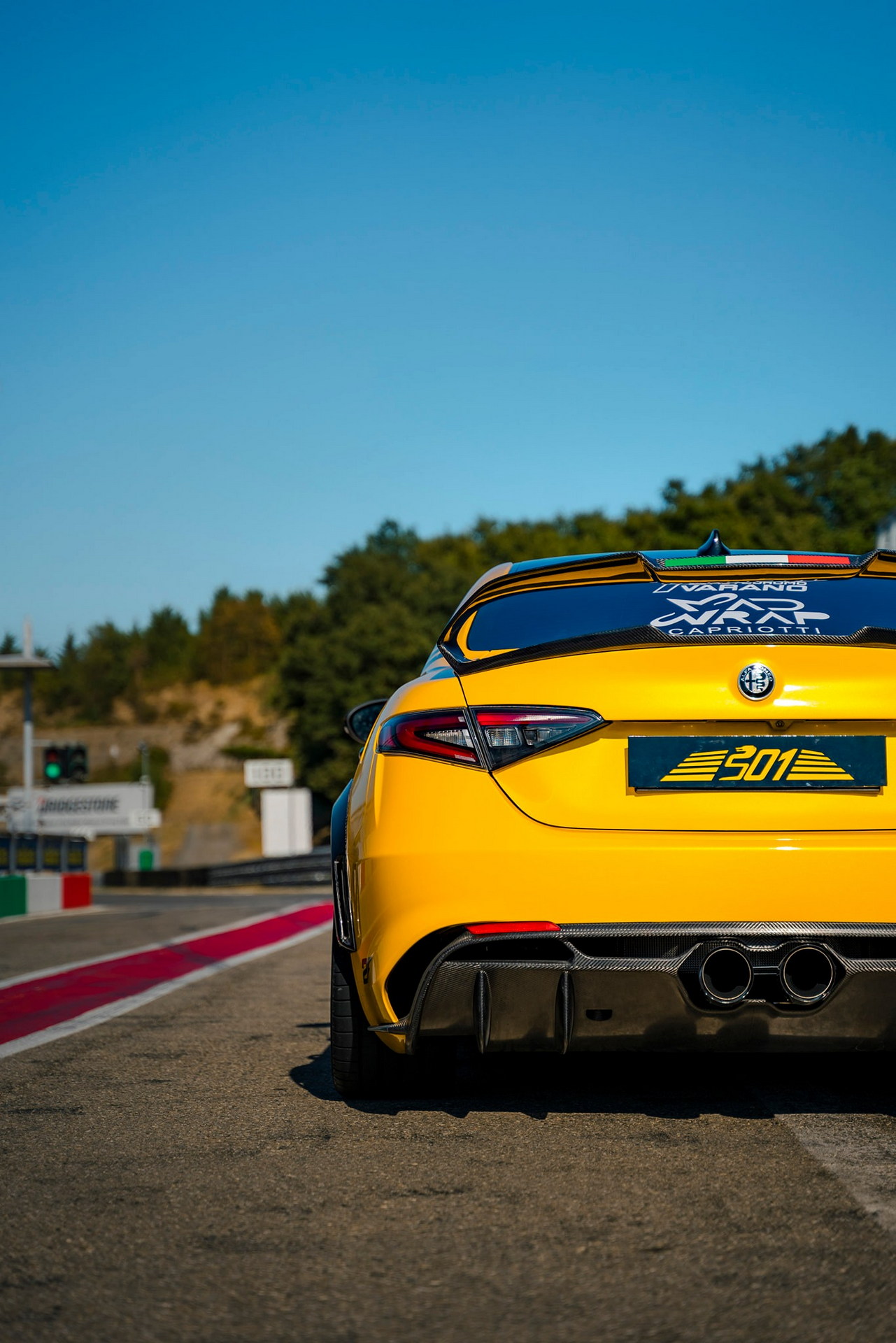 This Alfa Romeo Giulia GTAm Replica Bodykit Looks Quite Convincing