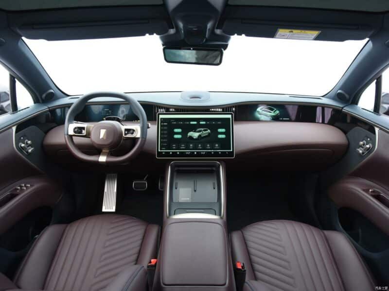 Avatr 11 Launches In China With 578 HP And Up To 422 Miles Of Range