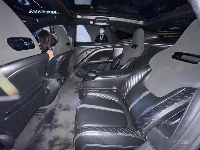 Avatr 11 Launches In China With 578 HP And Up To 422 Miles Of Range