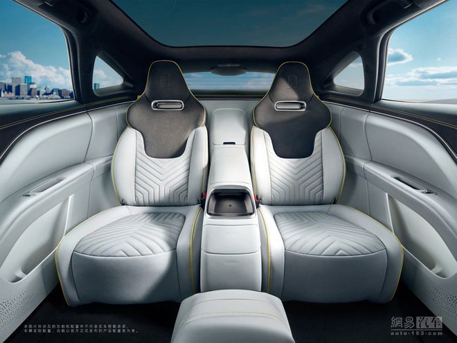 Avatr 11 Launches In China With 578 HP And Up To 422 Miles Of Range