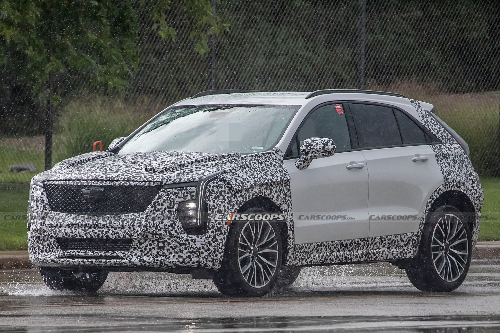2024 Cadillac XT4 Facelift Shows Its Fancy LED Headlights