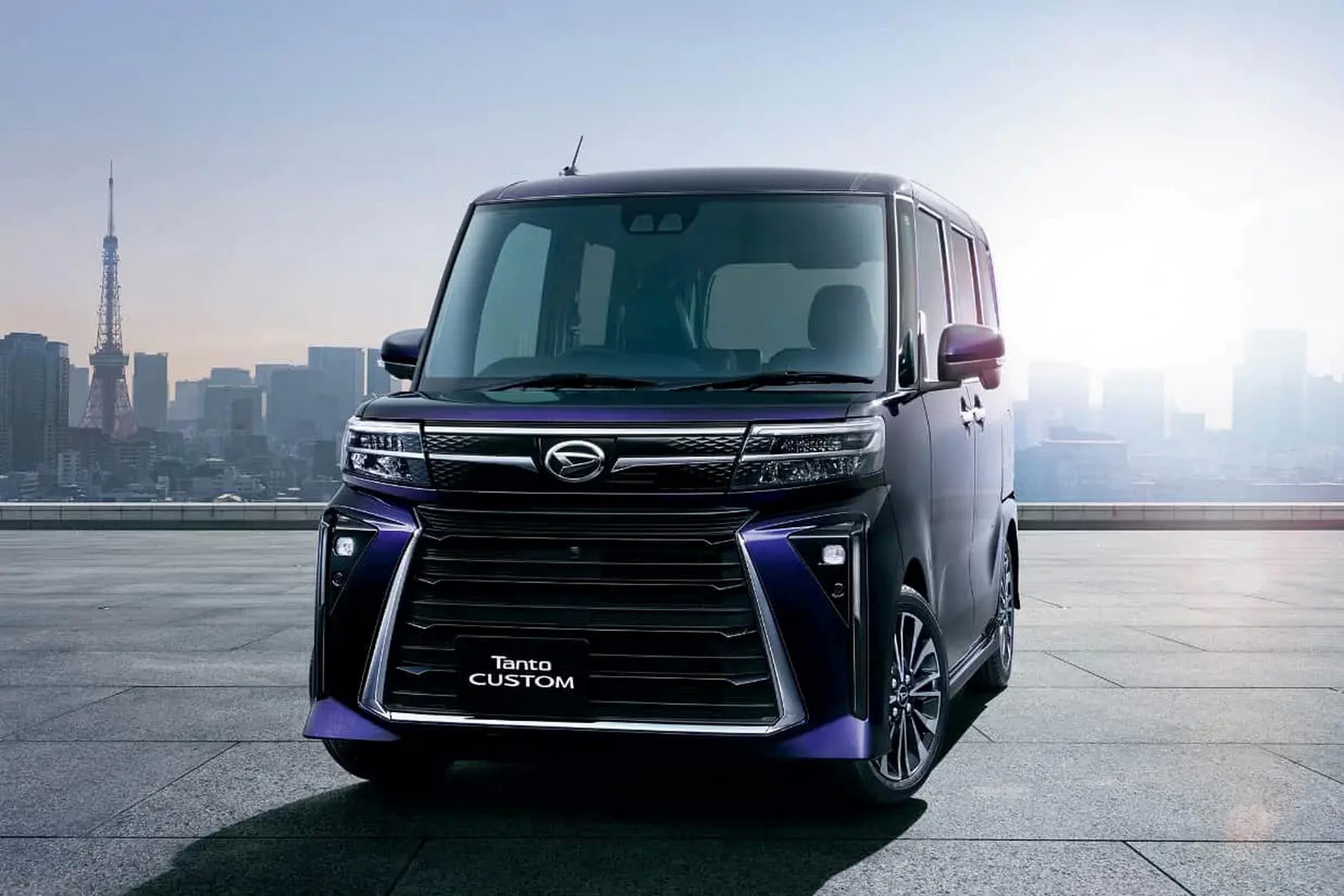 Daihatsu Tanto FunCross Is An Adventurous Kei Car For The Urban Jungle