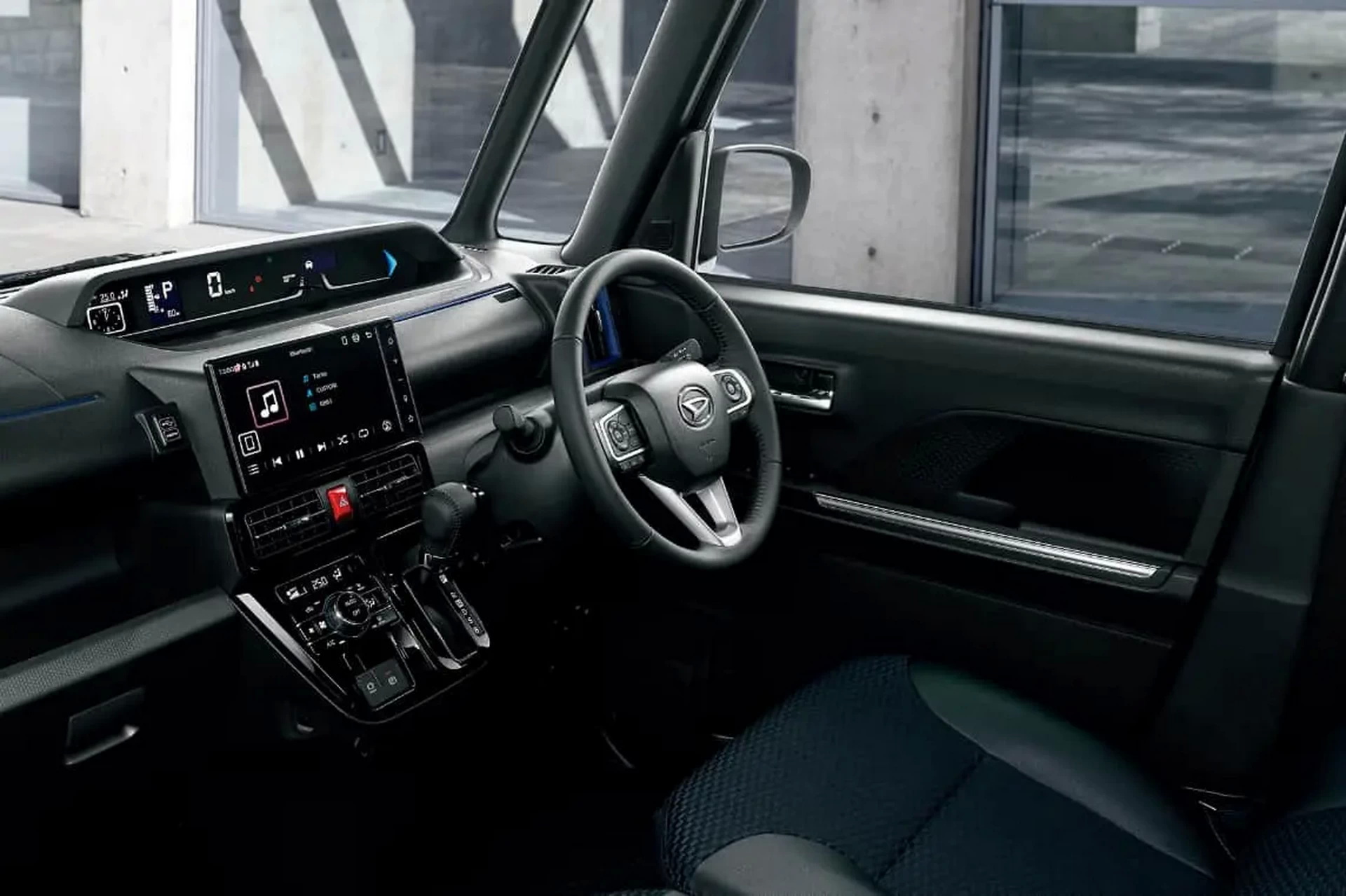 Daihatsu Tanto FunCross Is An Adventurous Kei Car For The Urban Jungle