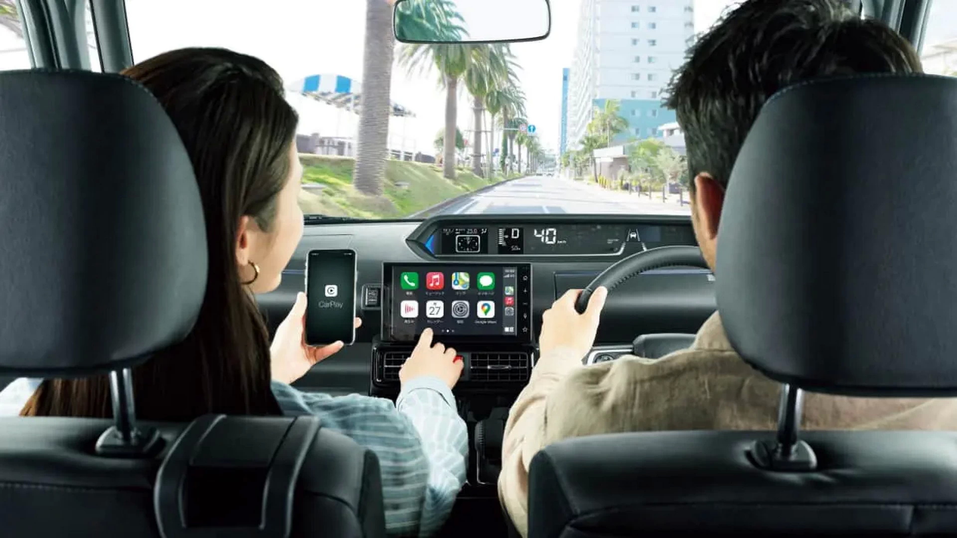 Daihatsu Tanto FunCross Is An Adventurous Kei Car For The Urban Jungle