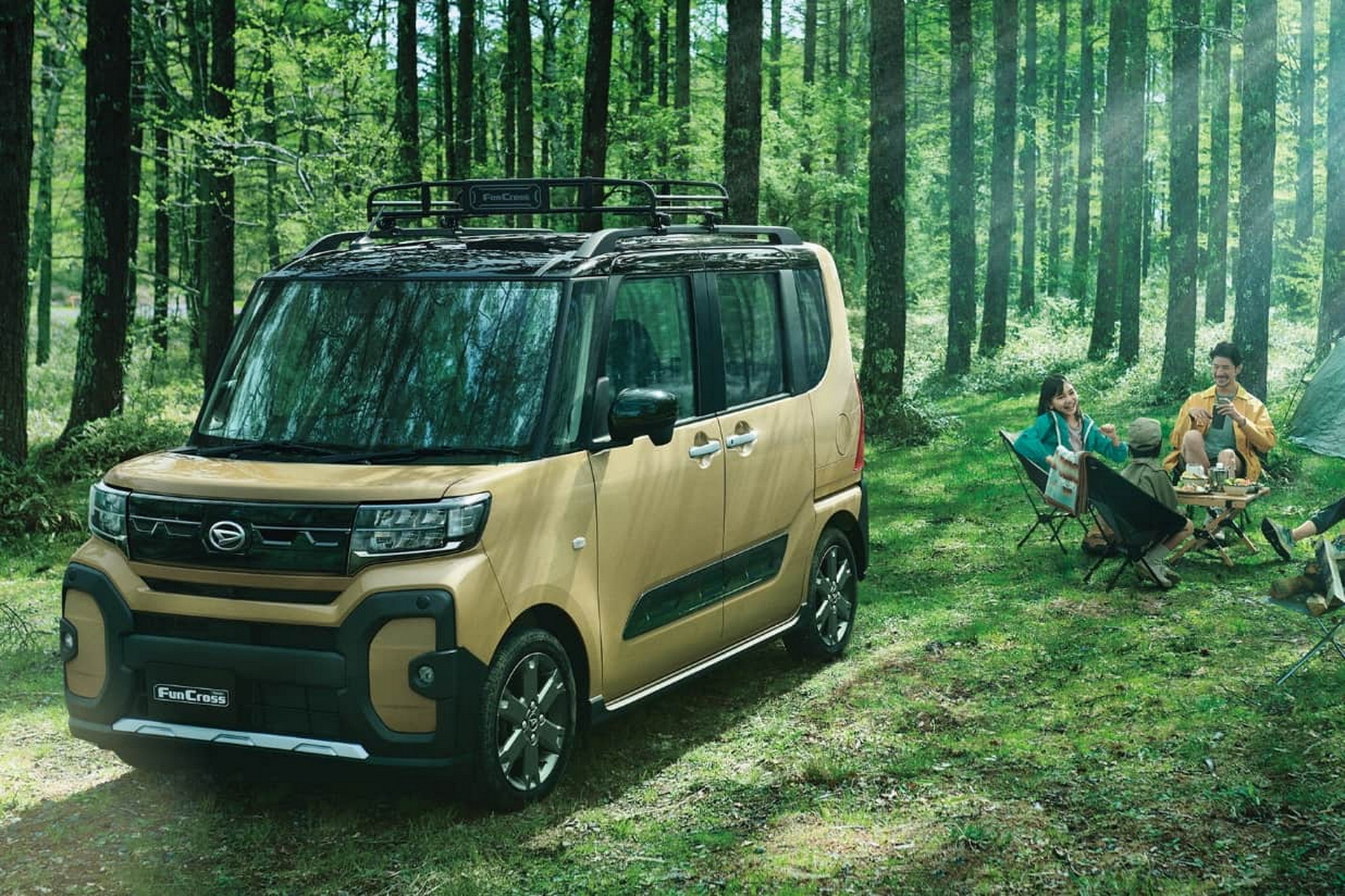 Daihatsu Tanto FunCross Is An Adventurous Kei Car For The Urban Jungle