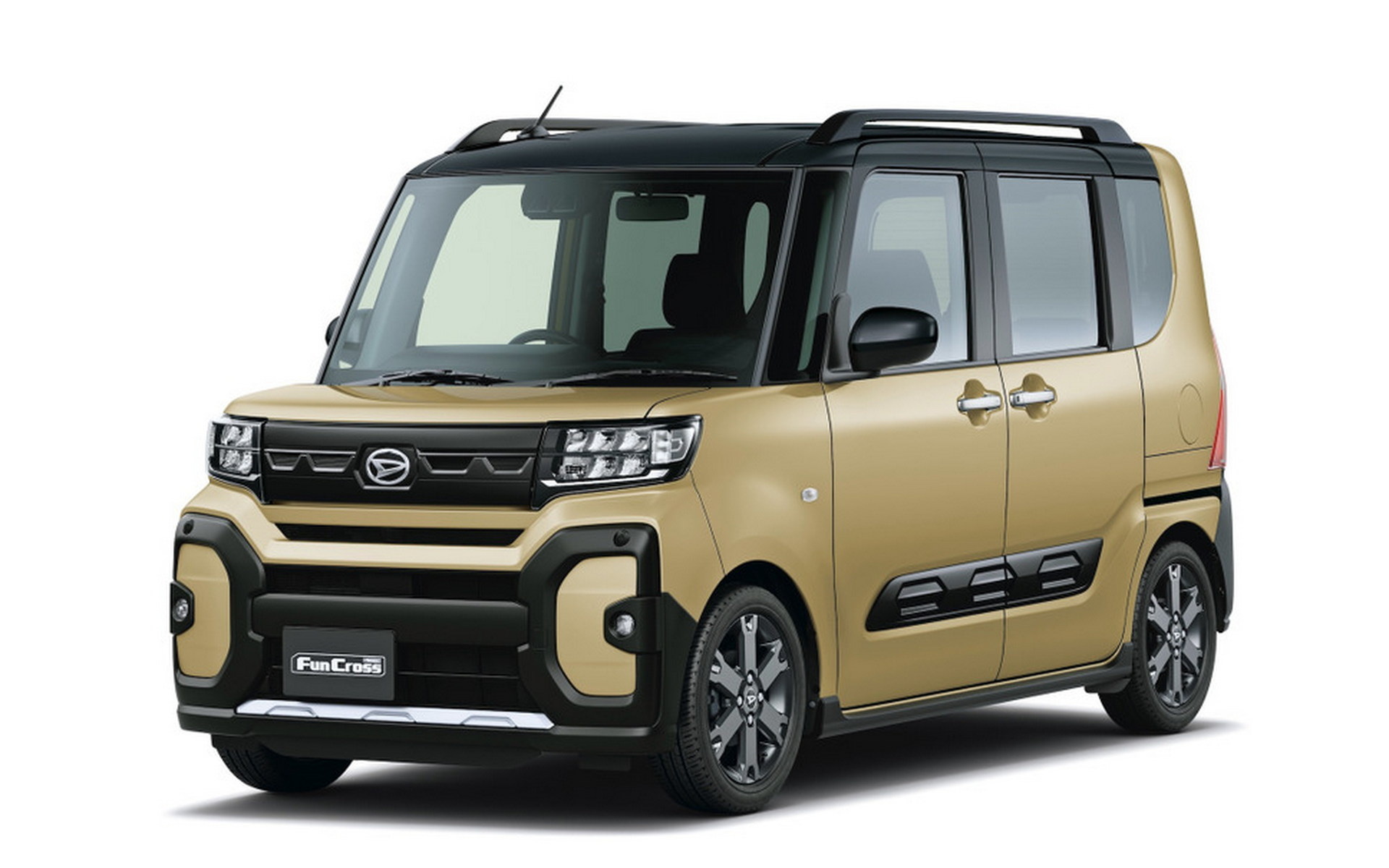 Daihatsu Tanto FunCross Is An Adventurous Kei Car For The Urban Jungle