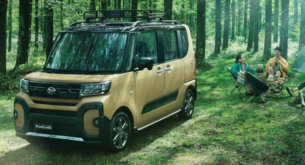  Daihatsu Tanto FunCross Is An Adventurous Kei Car For The Urban Jungle