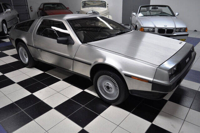 This Pristine DeLorean DMC-12 Has Been In Storage Since 1986