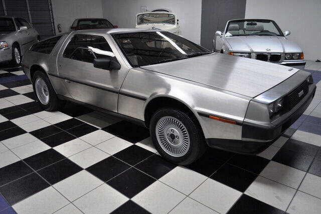 This Pristine DeLorean DMC-12 Has Been In Storage Since 1986