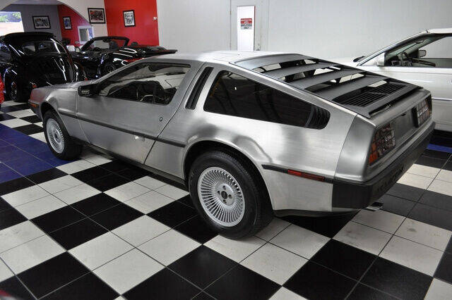 This Pristine DeLorean DMC-12 Has Been In Storage Since 1986