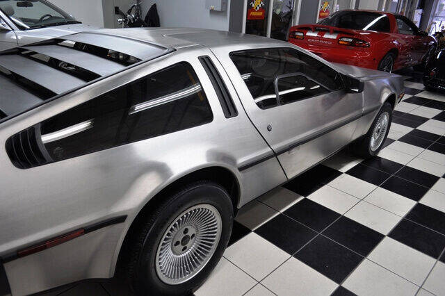 This Pristine DeLorean DMC-12 Has Been In Storage Since 1986