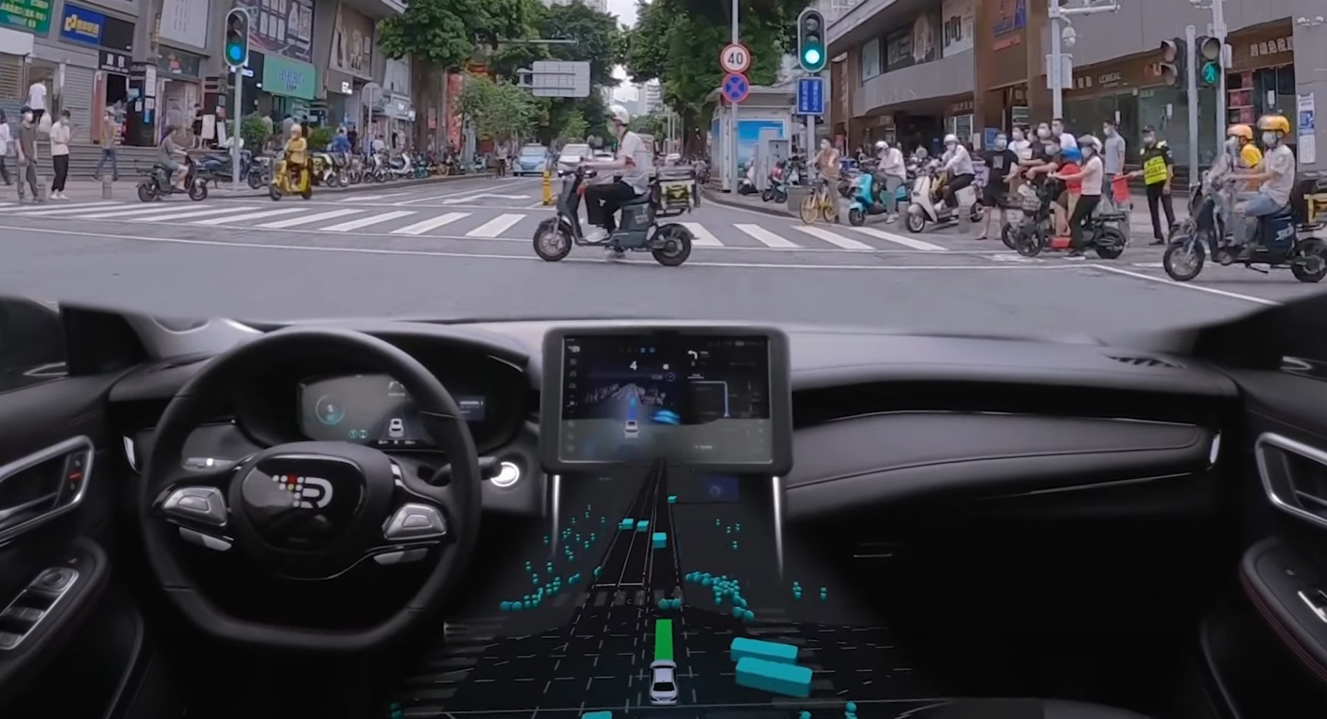 Watch DeepRoute.ai’s Driverless SUV Successfully Navigate Through The Traffic Chaos Of Shenzhen In China