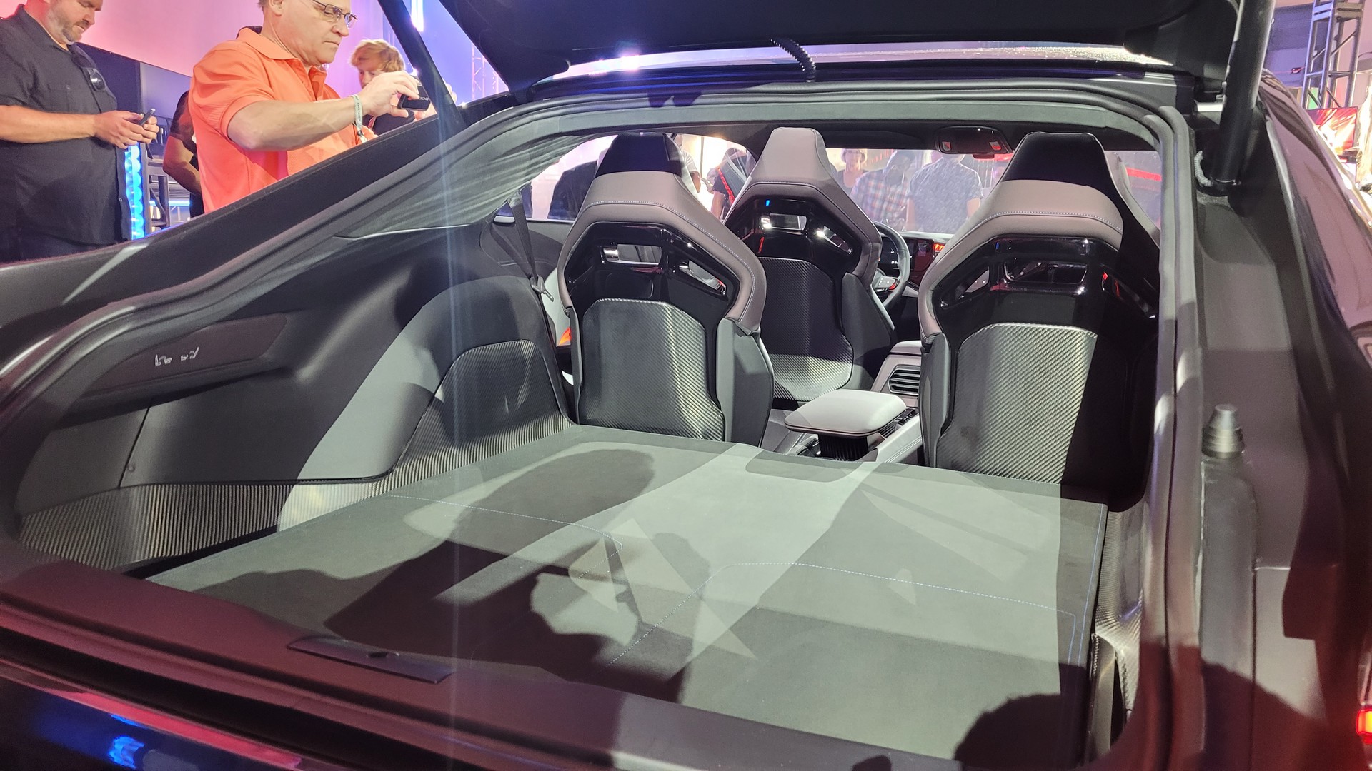 Dodge Charger Daytona SRT Concept EV Packs ‘Banshee’ Power And Retro Styling