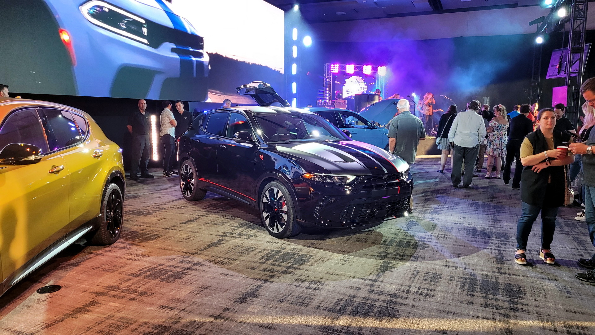 Dodge’s 2023 Hornet ‘Goes Like Hell’ Concept Previews Compact SUV’s Performance Parts