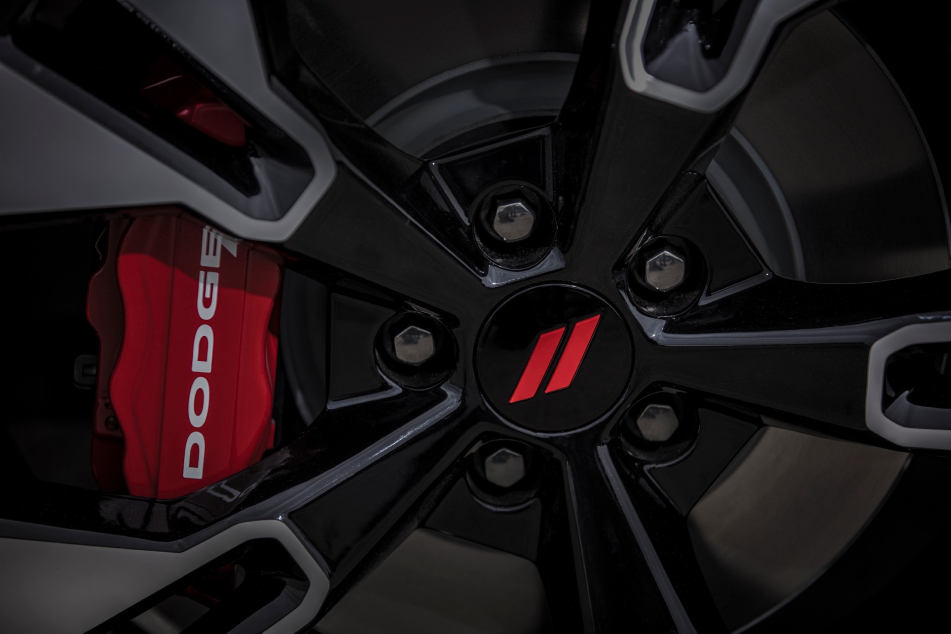 Dodge’s 2023 Hornet ‘Goes Like Hell’ Concept Previews Compact SUV’s Performance Parts