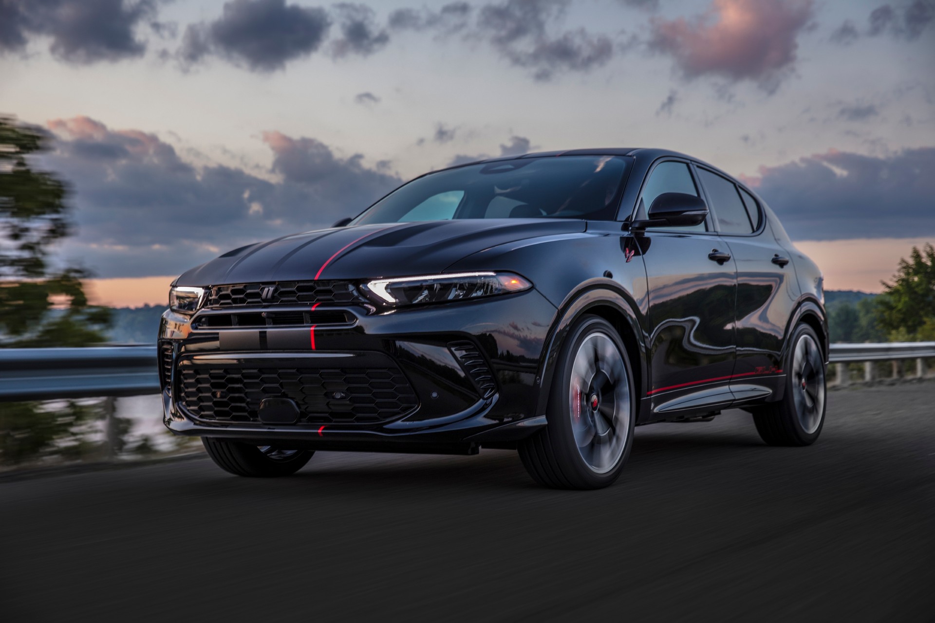 Dodge’s 2023 Hornet ‘Goes Like Hell’ Concept Previews Compact SUV’s Performance Parts