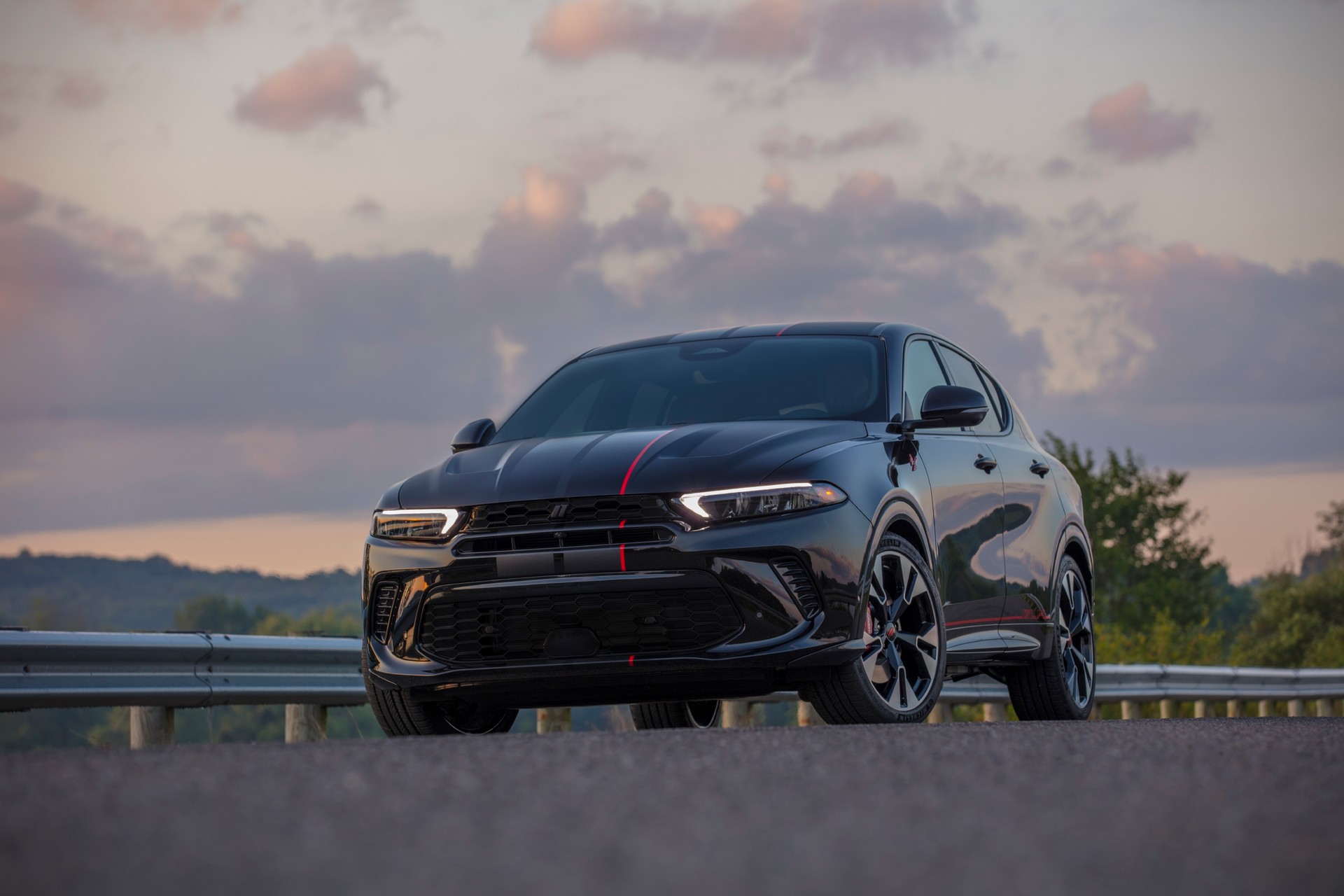 Dodge’s 2023 Hornet ‘Goes Like Hell’ Concept Previews Compact SUV’s Performance Parts