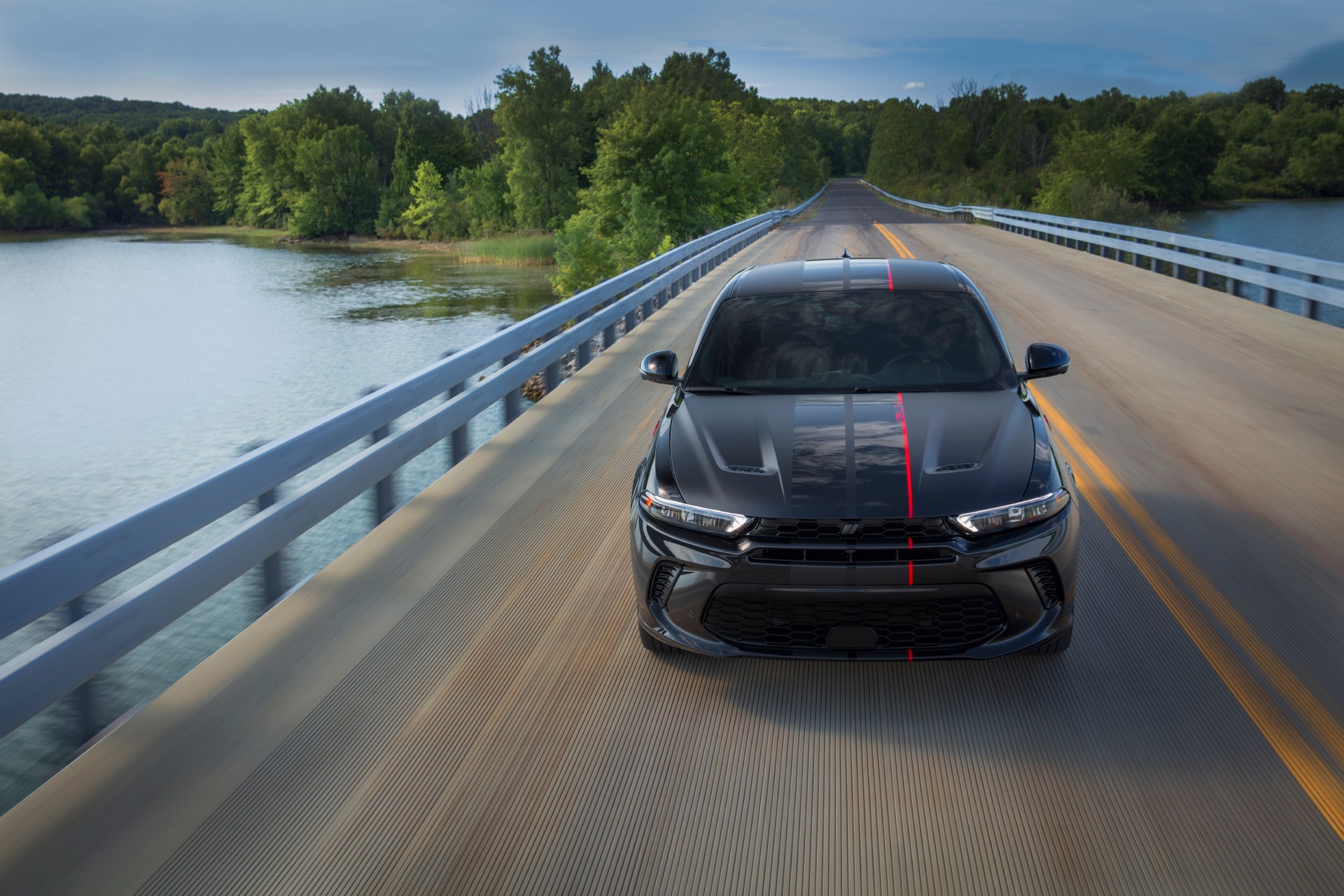 Dodge’s 2023 Hornet ‘Goes Like Hell’ Concept Previews Compact SUV’s Performance Parts