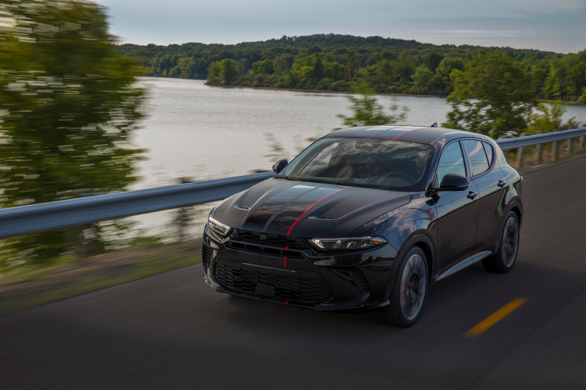 Dodge’s 2023 Hornet ‘Goes Like Hell’ Concept Previews Compact SUV’s Performance Parts