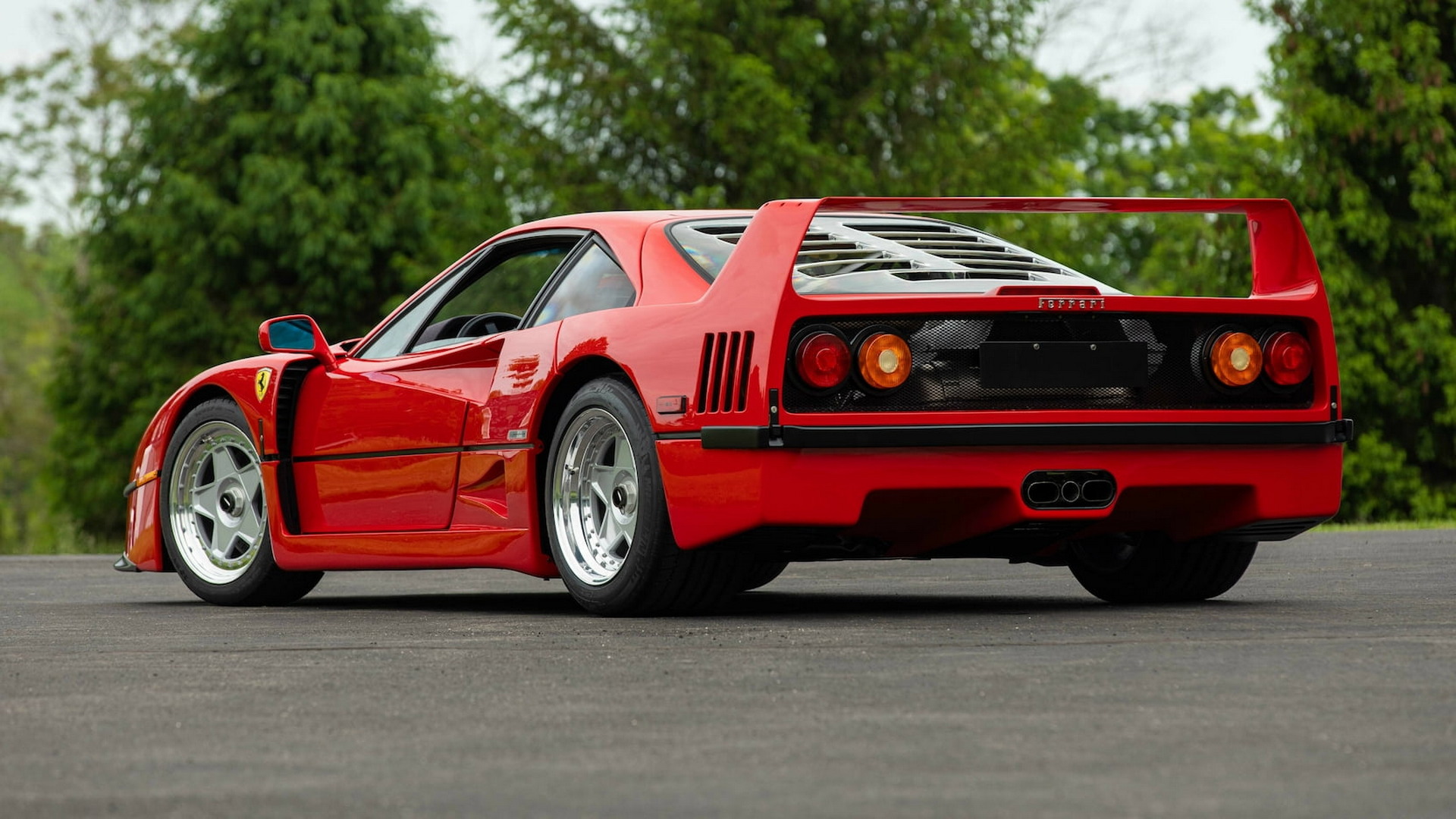 You Won’t Believe How Clean This 15,000-Mile 1990 Ferrari F40 Is
