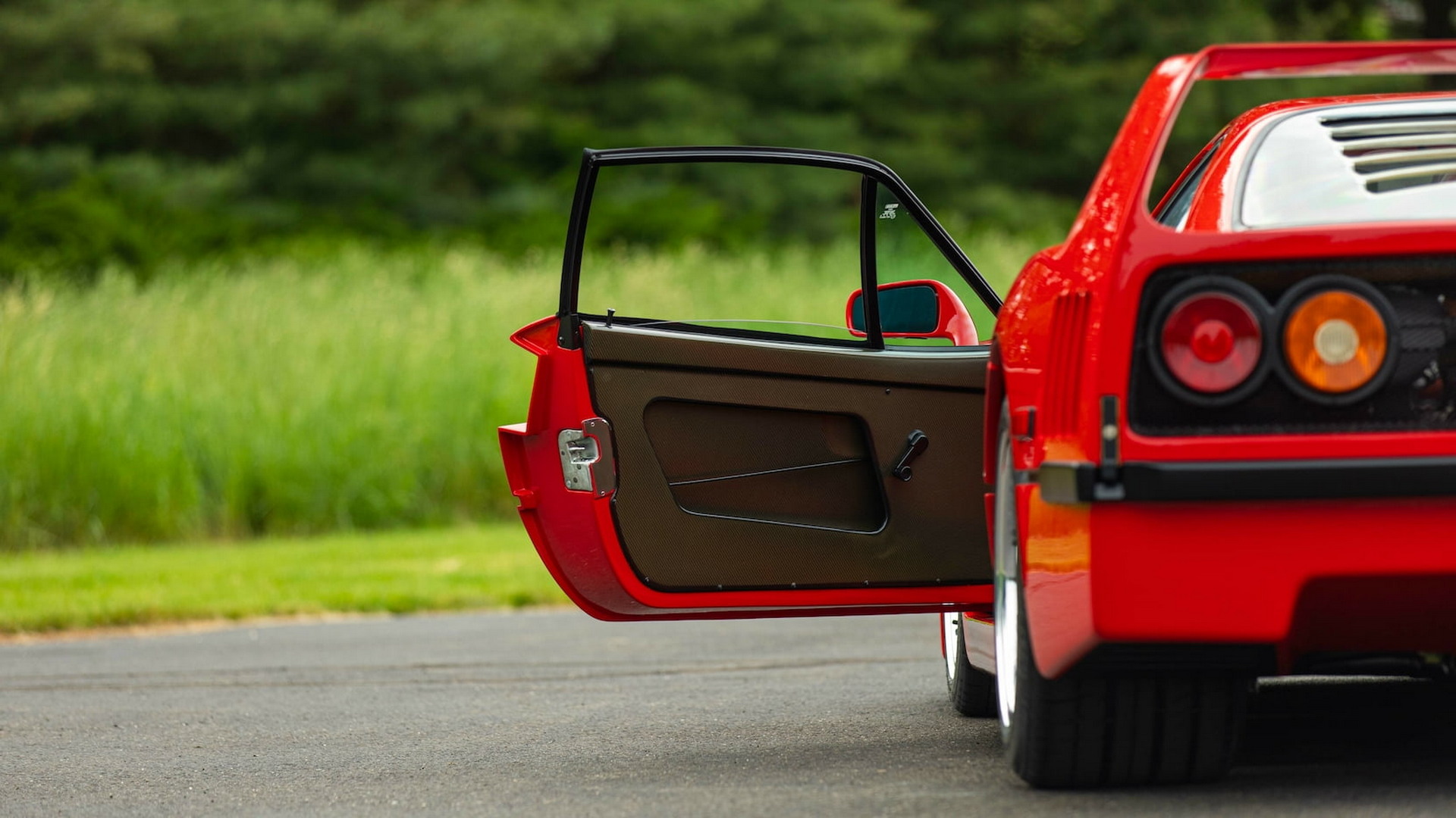You Won’t Believe How Clean This 15,000-Mile 1990 Ferrari F40 Is