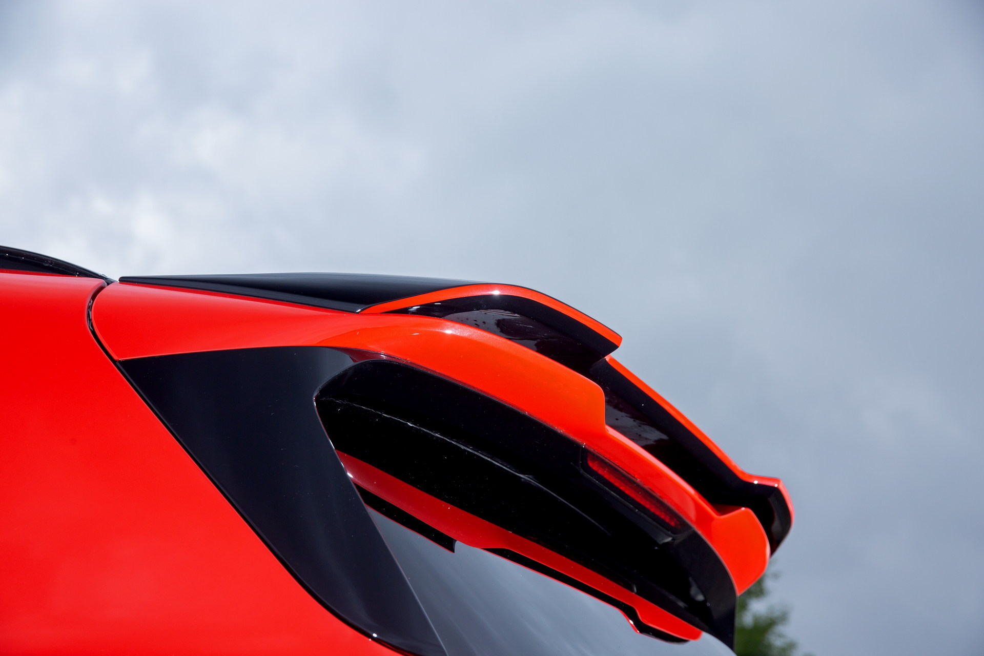 Hamann Turns The BMW X5 M Competition Into “The Big Red”