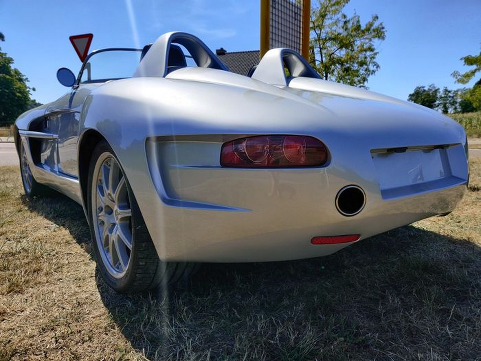 Porsche 944-Based Heynsdyk F2500 Has Bespoke Bodywork, Mini Headlights And Alfa Romeo Taillights