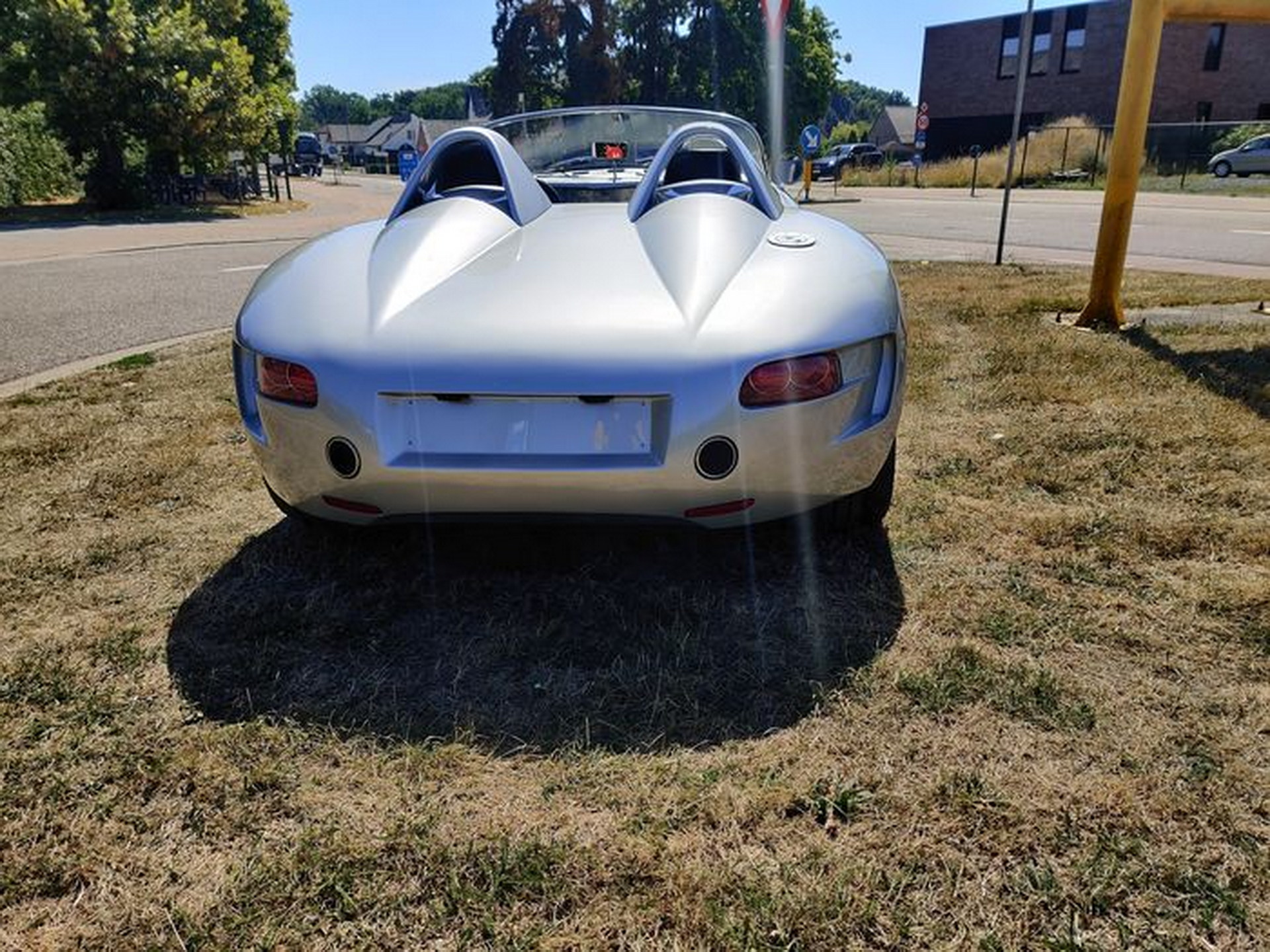 Porsche 944-Based Heynsdyk F2500 Has Bespoke Bodywork, Mini Headlights And Alfa Romeo Taillights