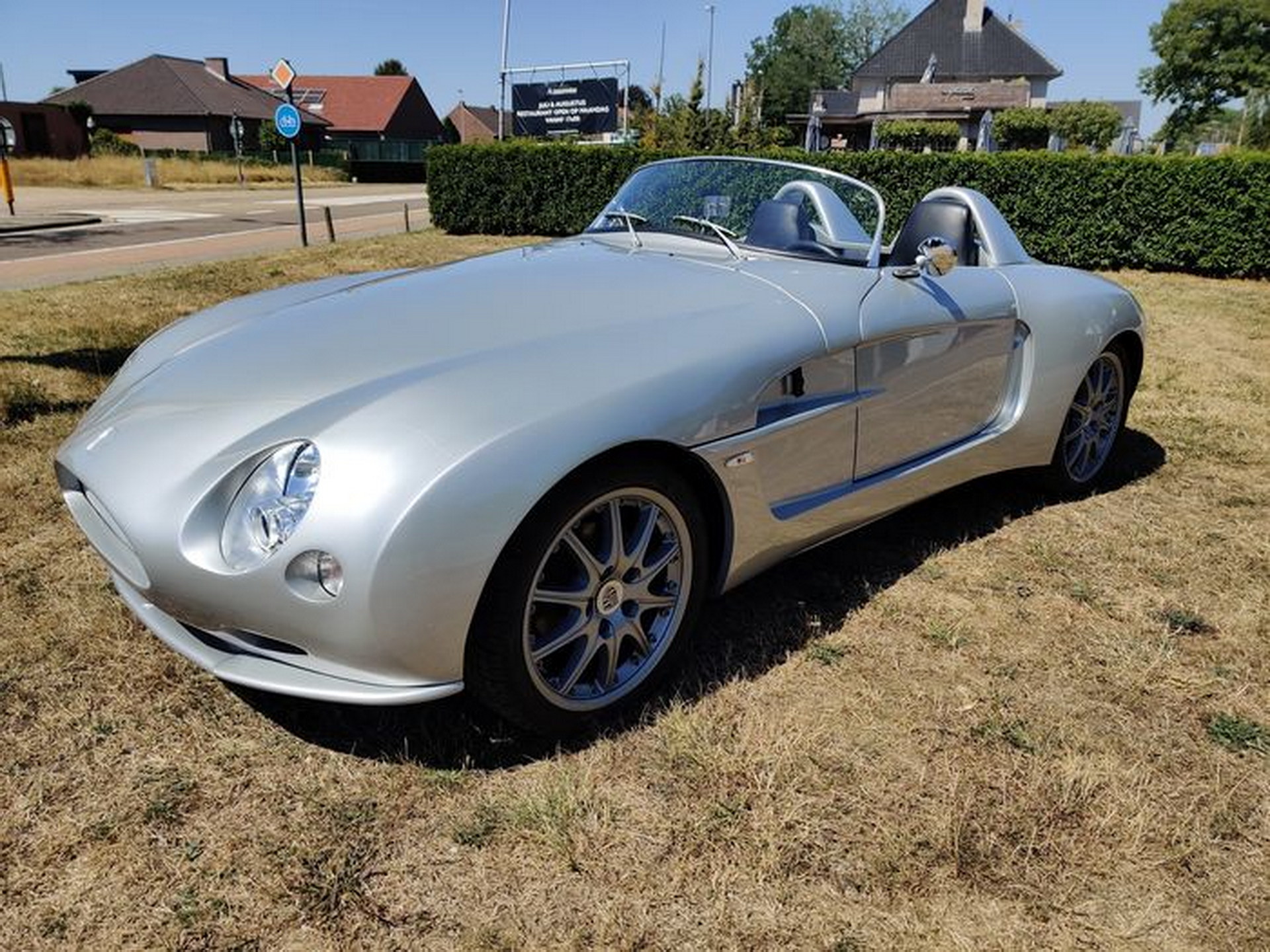 Porsche 944-Based Heynsdyk F2500 Has Bespoke Bodywork, Mini Headlights And Alfa Romeo Taillights