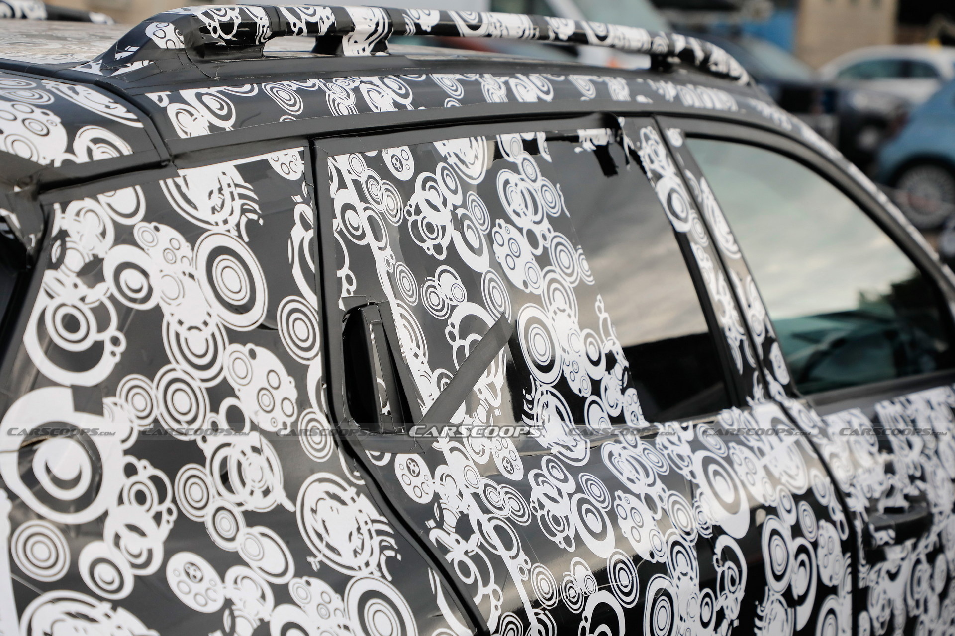 Jeep ‘Jeepster’ Baby SUV Spied In ICE-Powered Form Revealing Its Interior