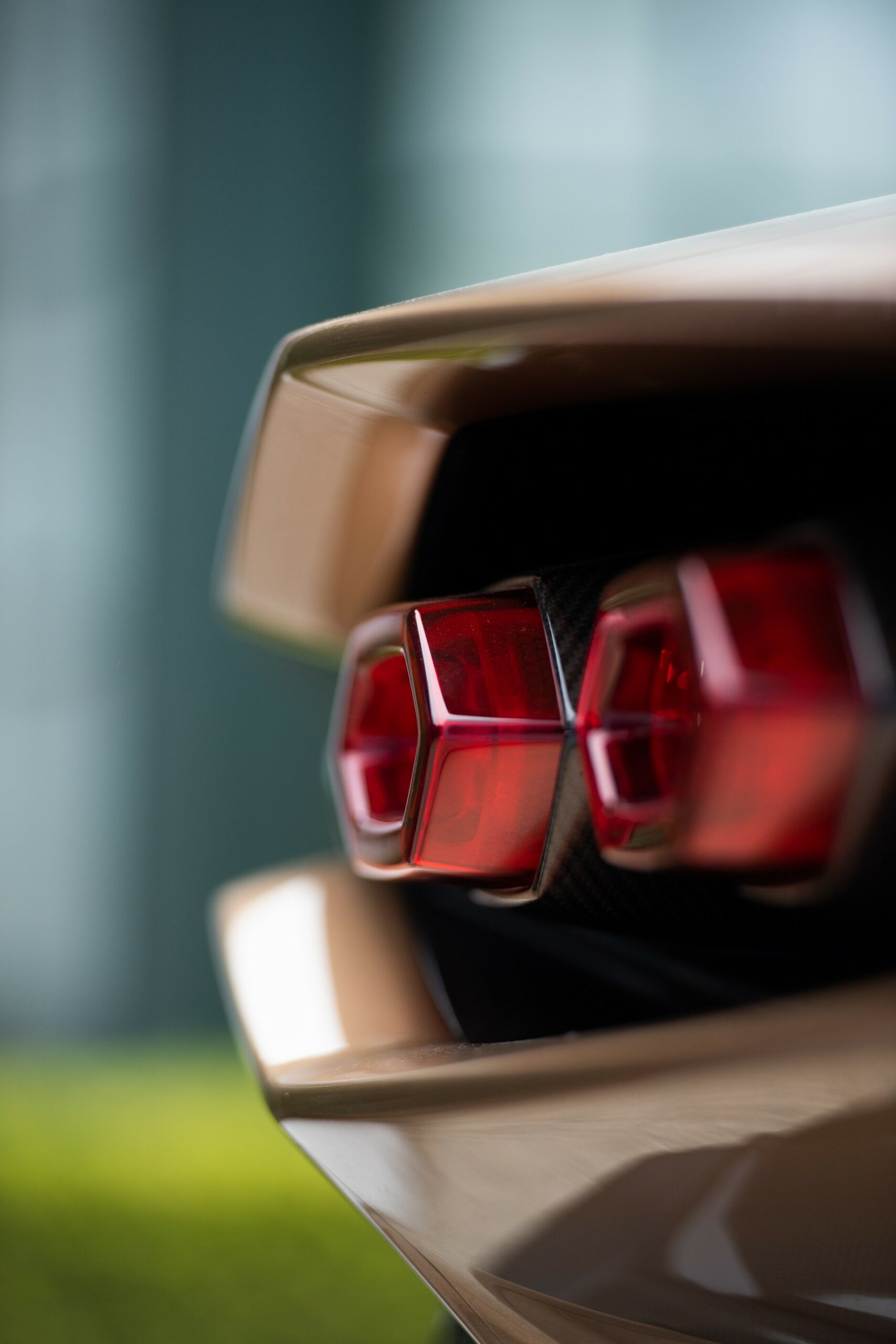 Lamborghini Delivered The First Two U.S. Countach LPI 800-4s At Monterey