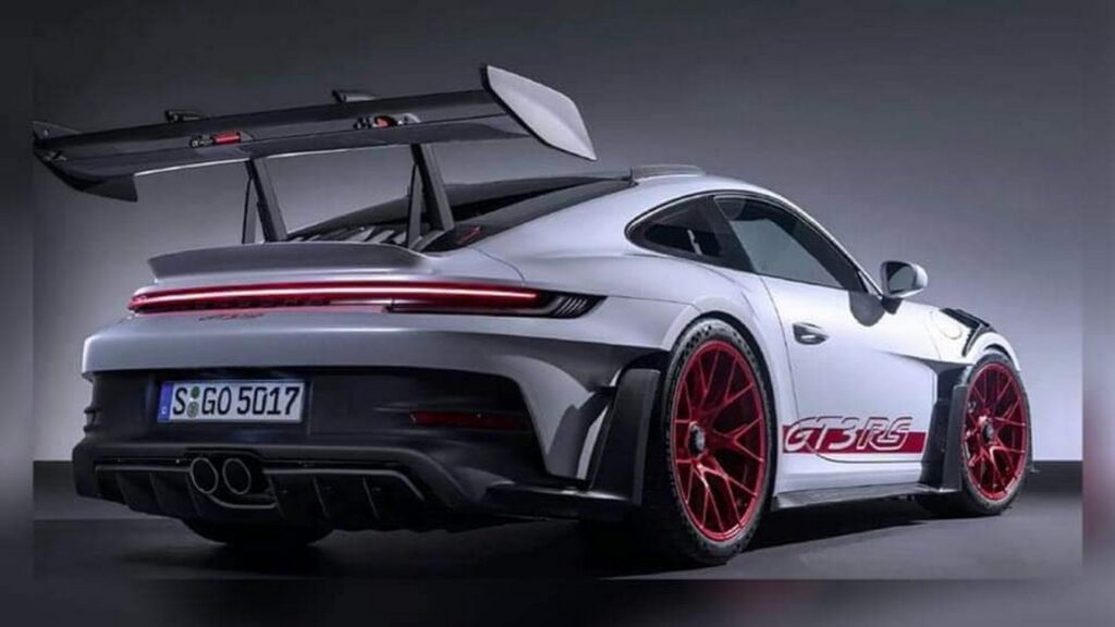  The New Porsche 911 GT3 RS Has Leaked And It’s Full Of Extreme Aero Bits