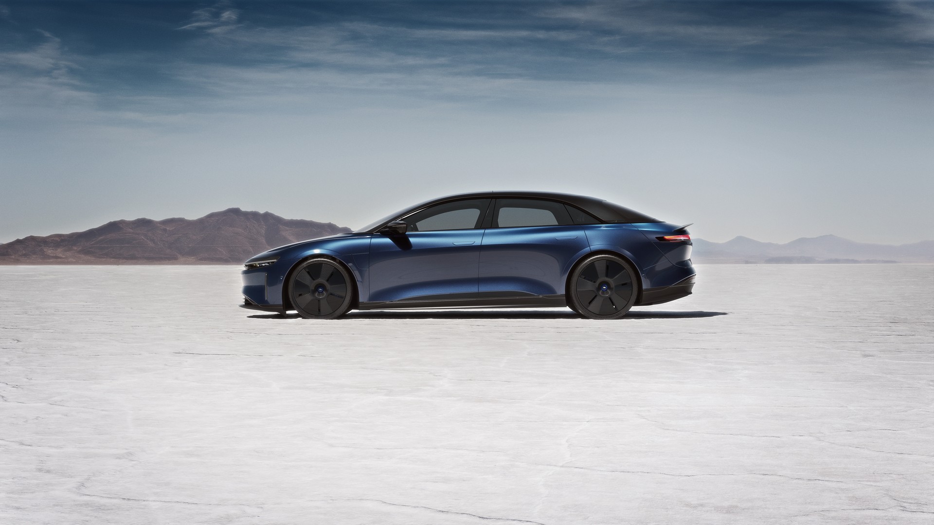 $249,000 Lucid Air Sapphire Has Over 1,200 HP And Runs The 1/4 Mile In Less Than 9 Seconds