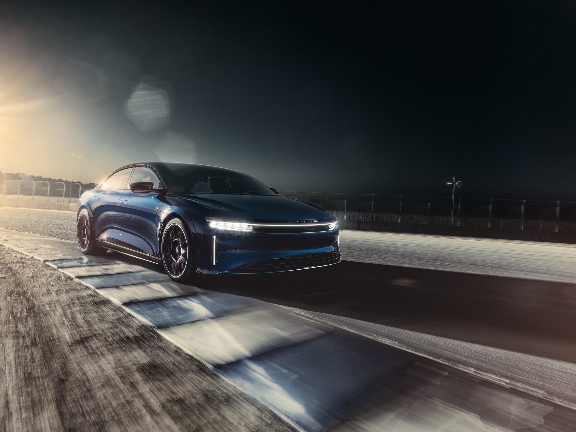 $249,000 Lucid Air Sapphire Has Over 1,200 HP And Runs The 1/4 Mile In Less Than 9 Seconds